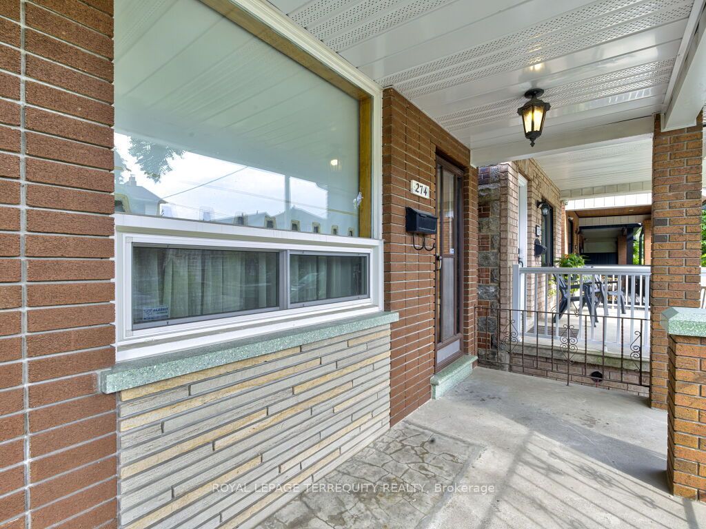 274 Harvie Avenue, Toronto, ON M6E 4K6 photo 5