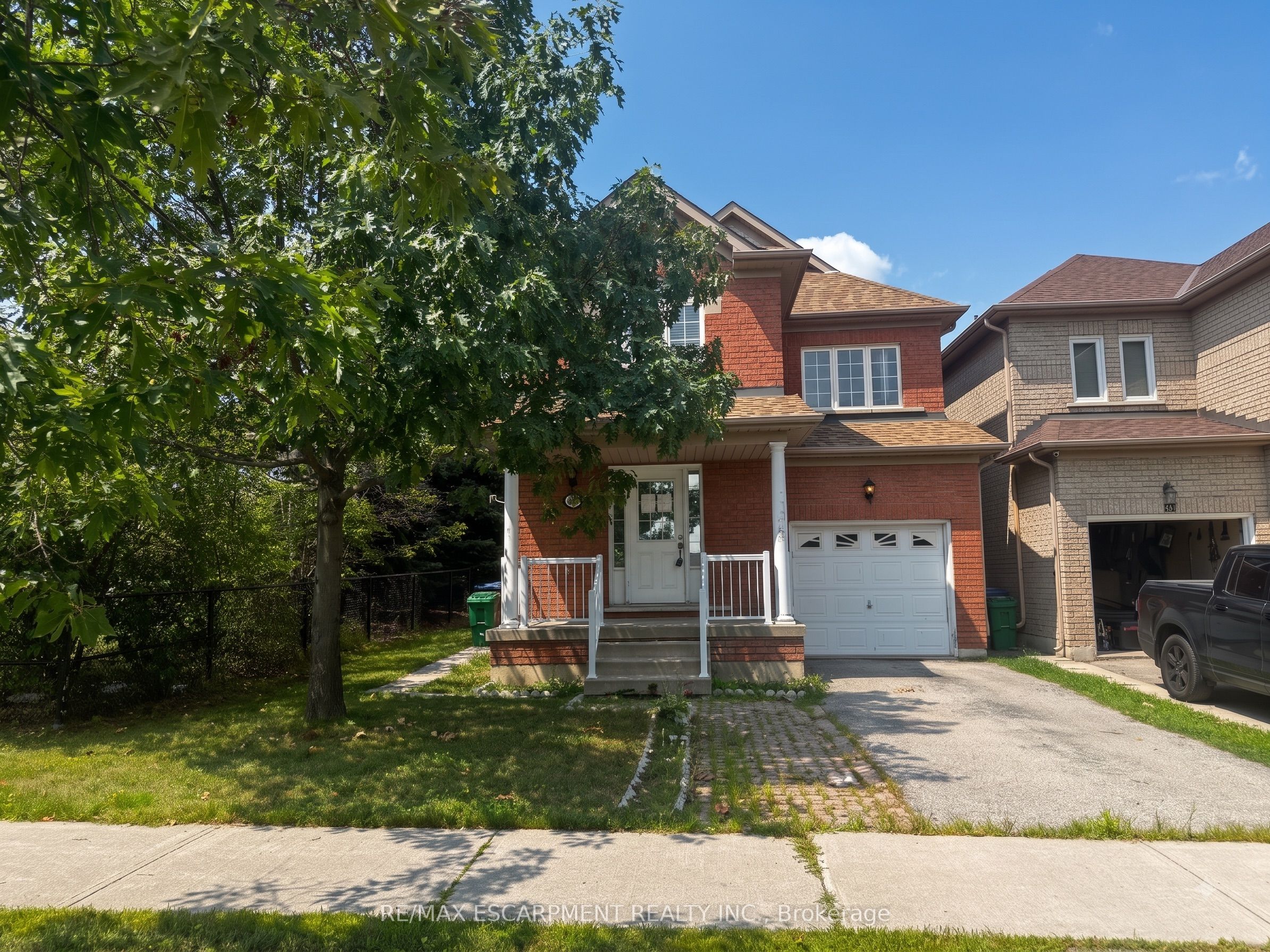 56 Peachleaf Crescent, Brampton, ON L7A 2B4