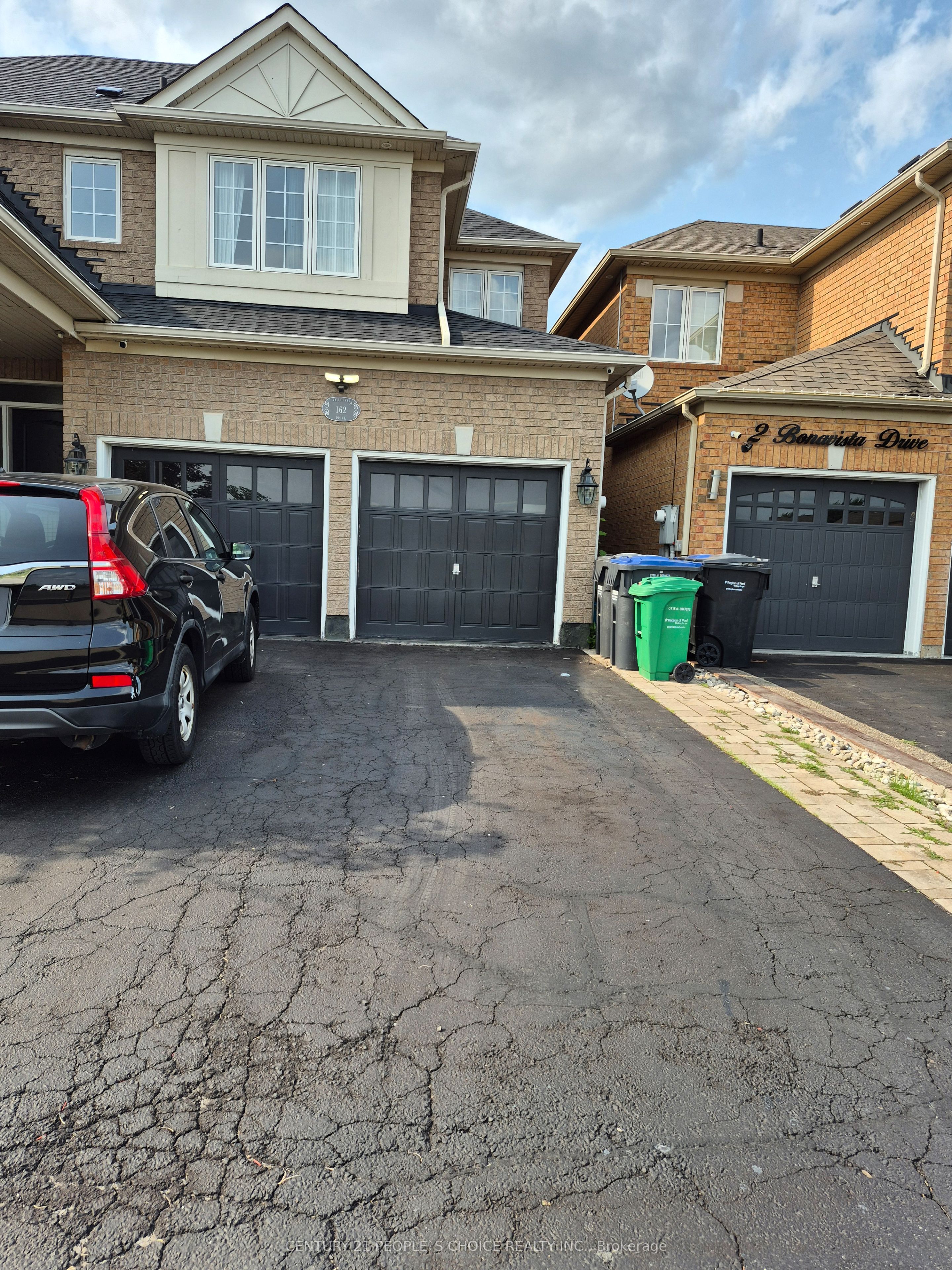 162 Valleyway Drive BSMNT, Brampton, ON L6X 0N3 photo 2