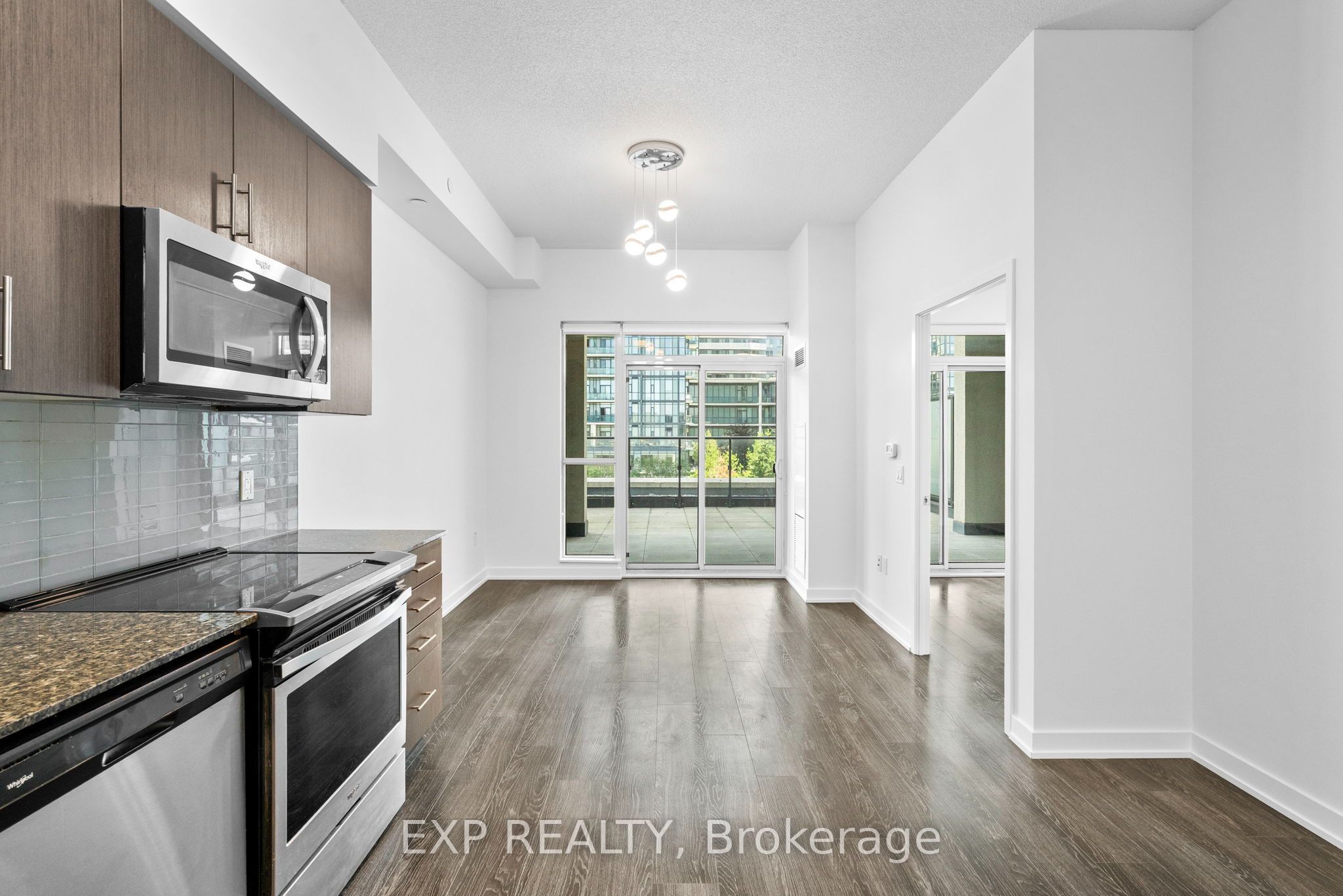 4055 Parkside Village Drive 617, Mississauga, ON L5B 0K8 photo 4