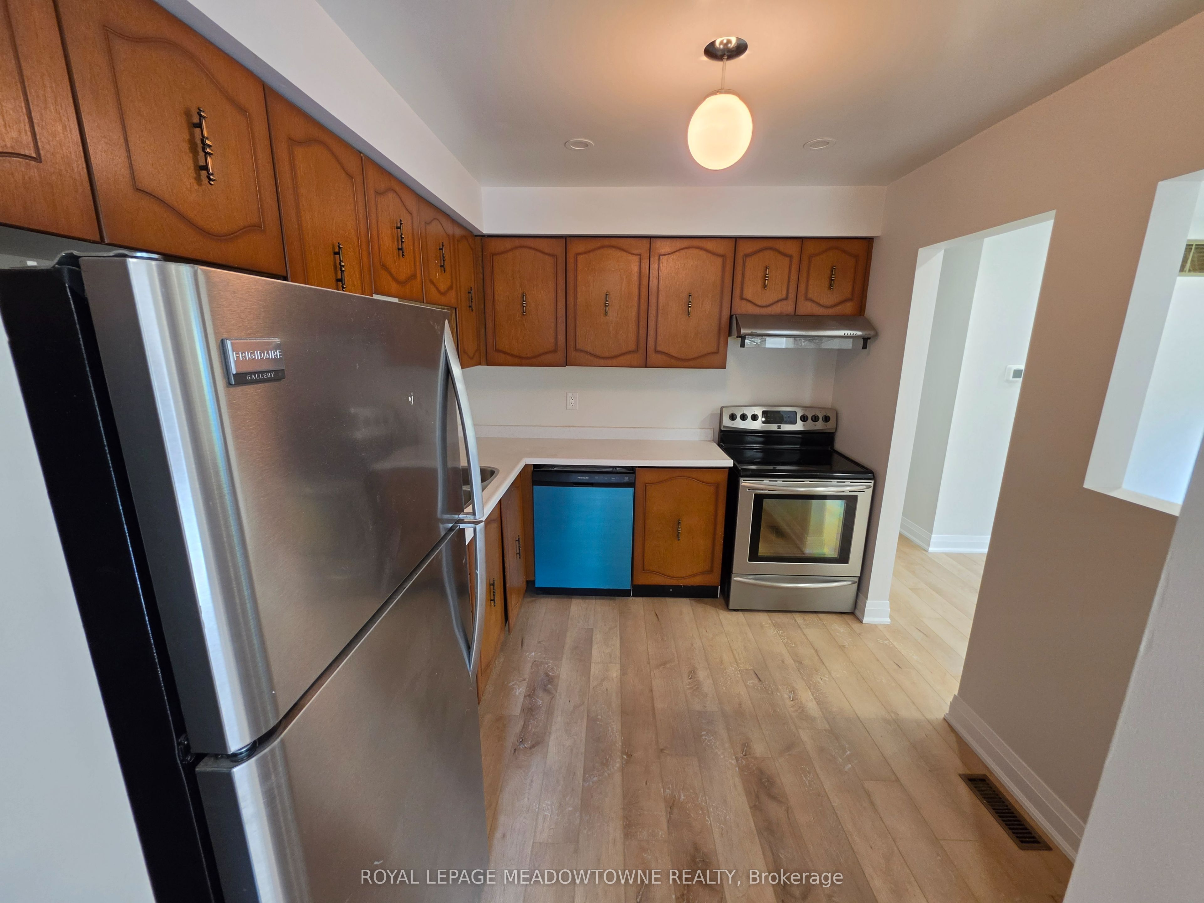 3123 Arnett Court, Mississauga, ON L5N 3G8 photo 5