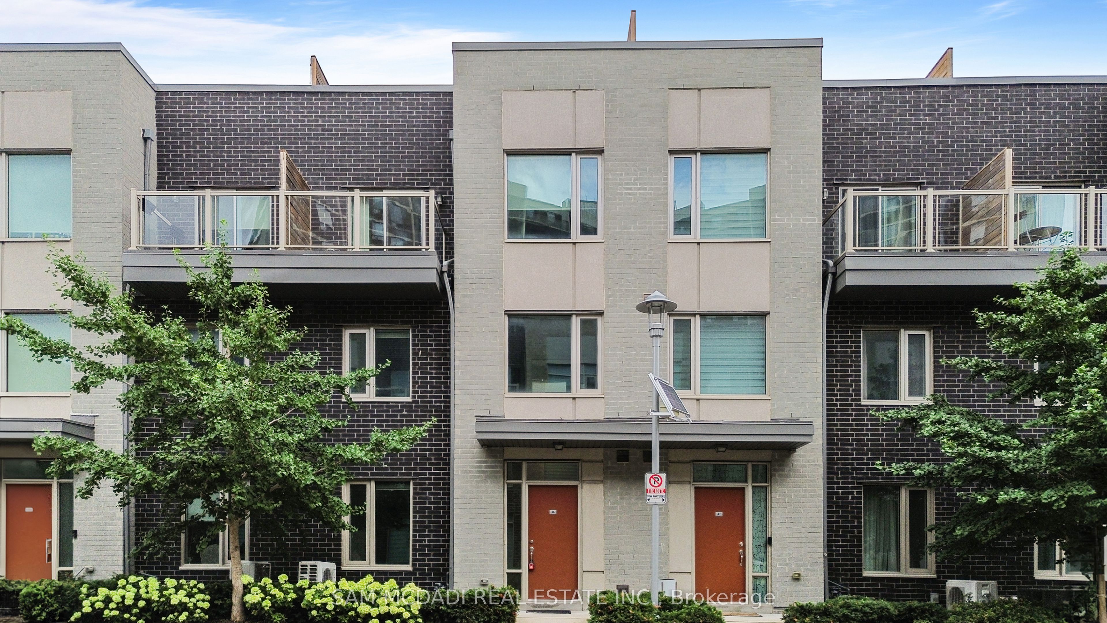 26 Applewood Lane 46, Toronto, ON M9C 0C1