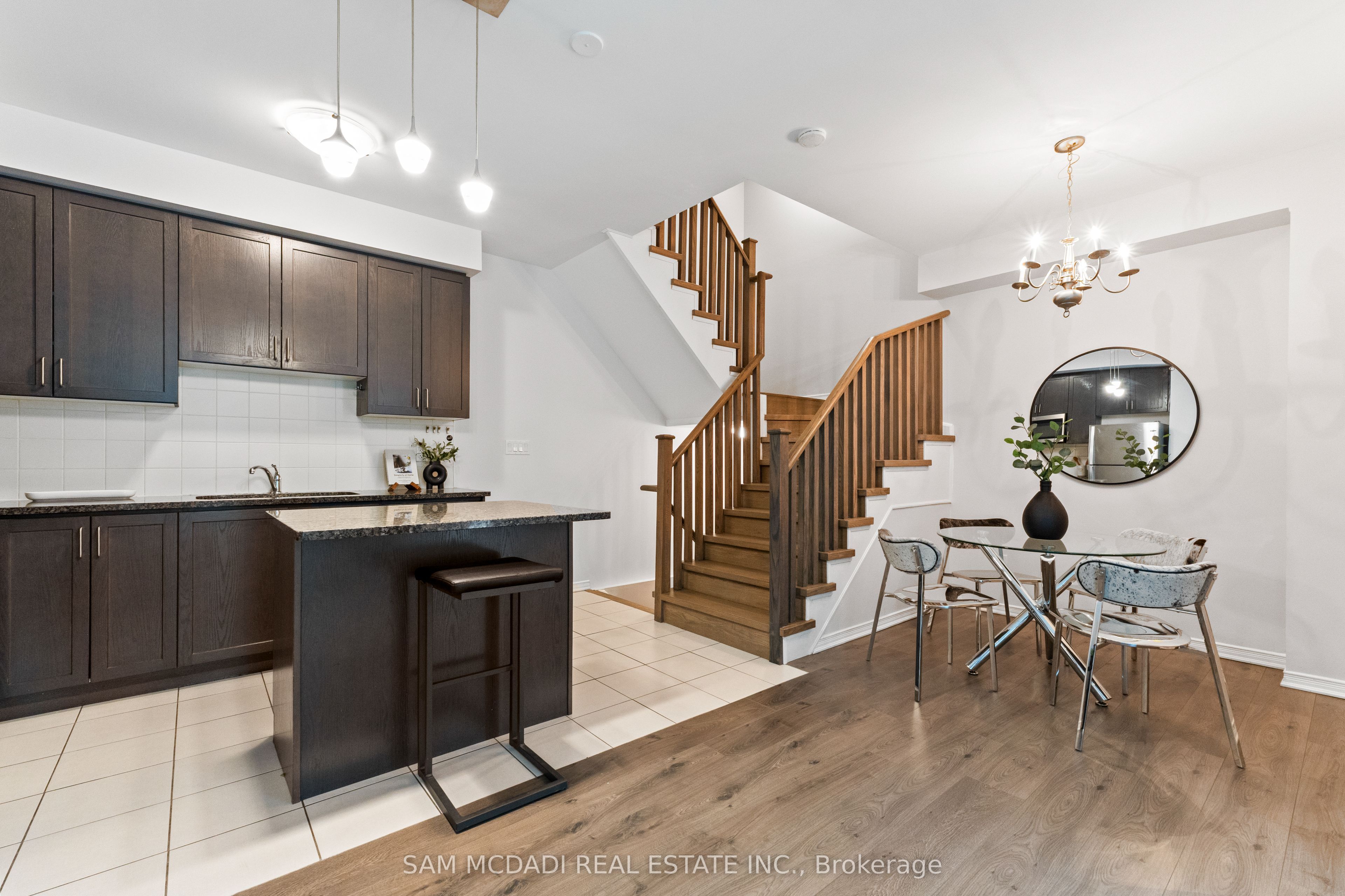 26 Applewood Lane 46, Toronto, ON M9C 0C1 photo 4