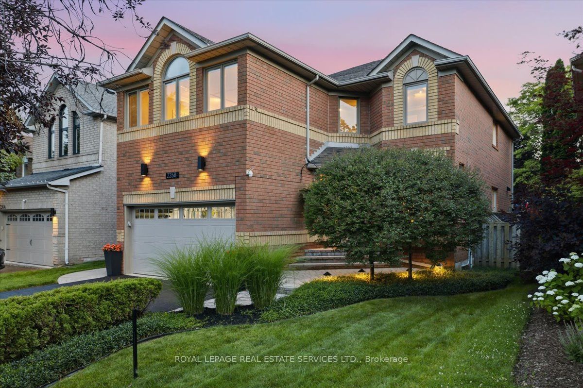 2268 Vista Oak Road, Oakville, ON L6M 3L8