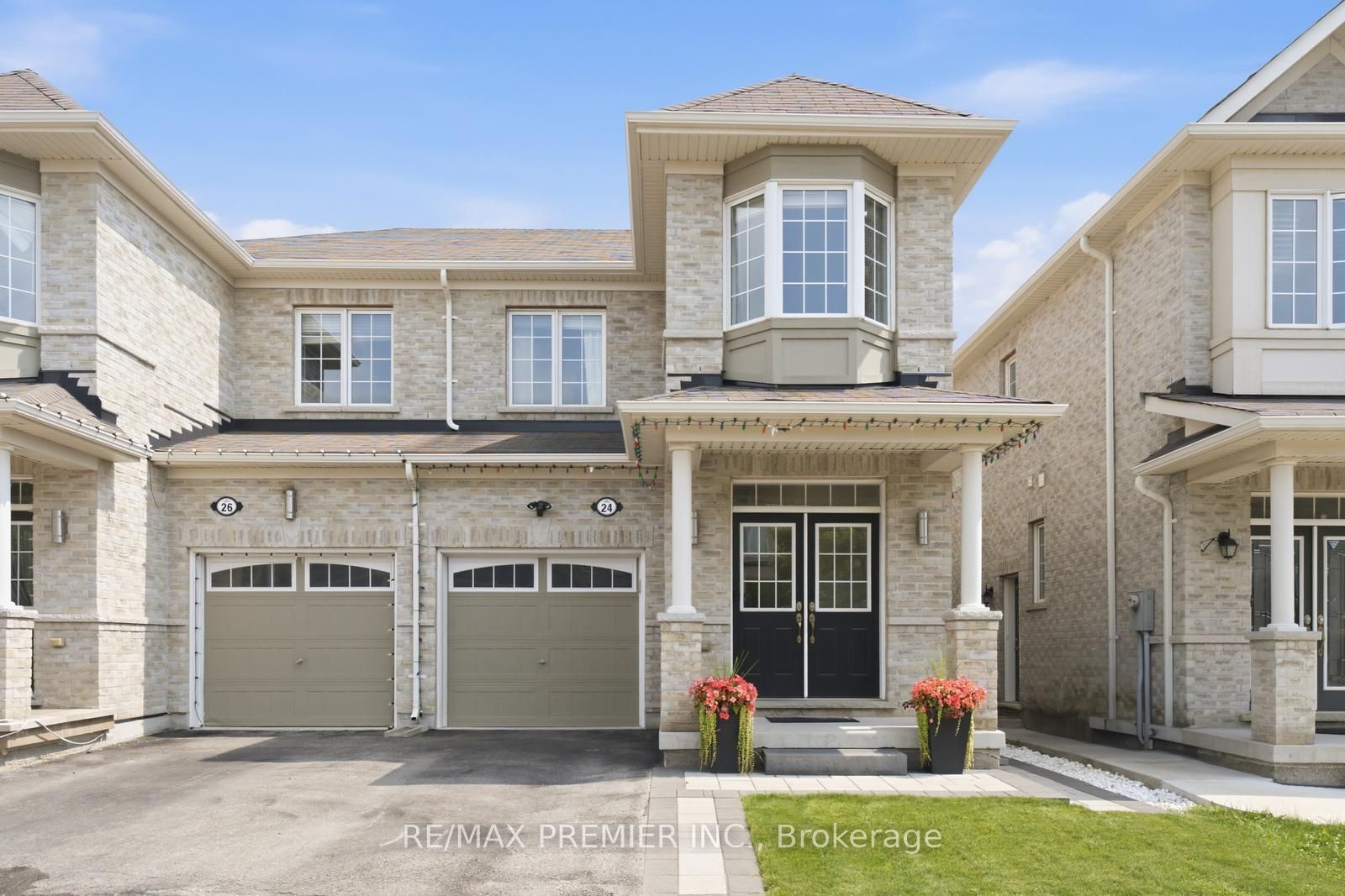 24 Zanetta Crescent, Brampton, ON L6Y 6A3