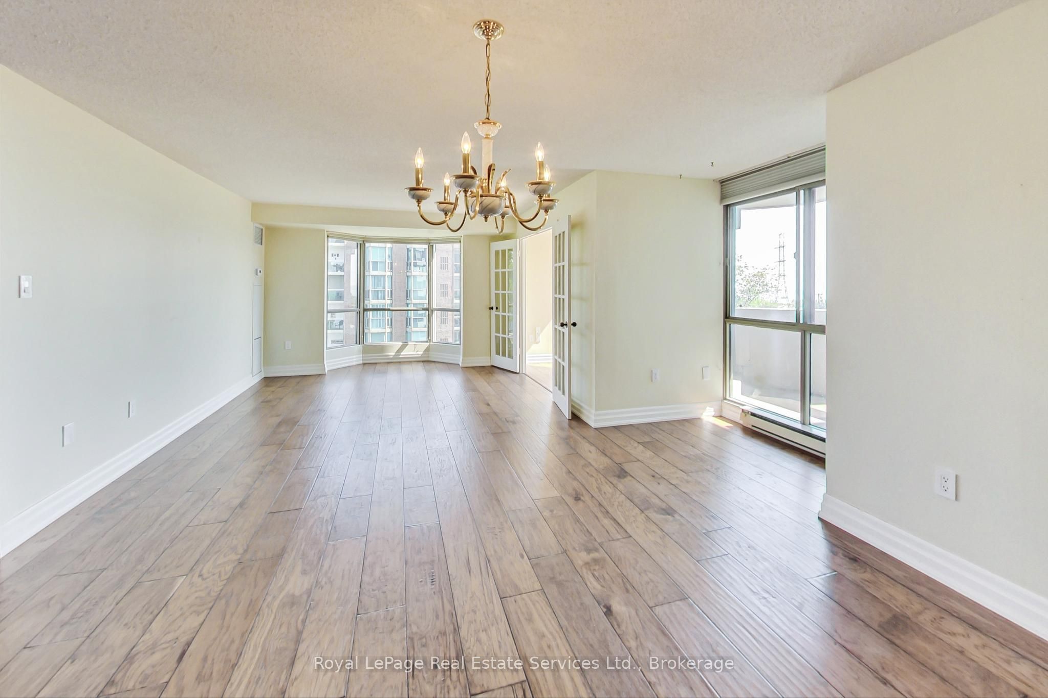 1201 North Shore Boulevard E 705, Burlington, ON L7S 1Z5 photo 3