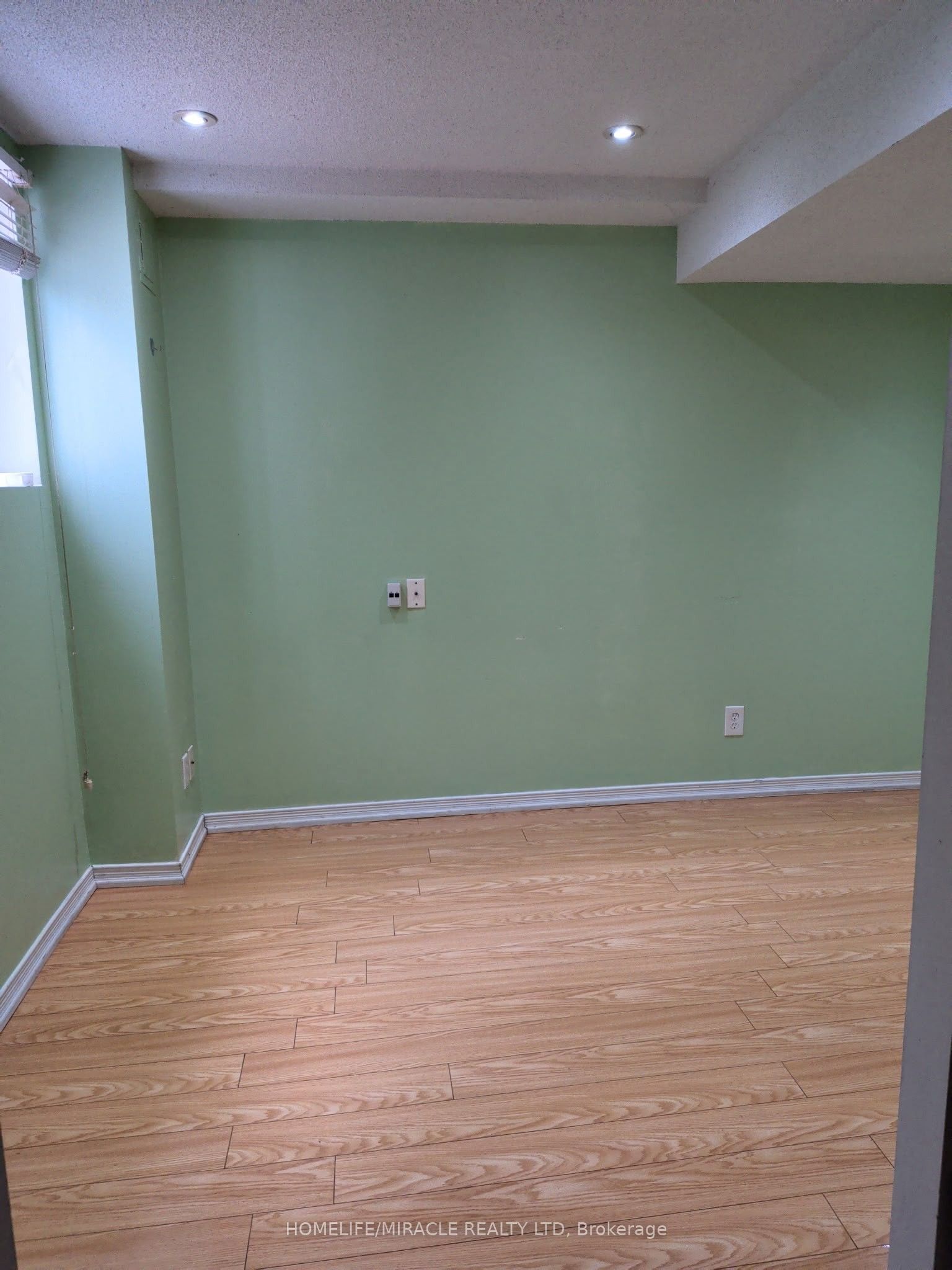 1206 Prestonwood Crescent Basement, Mississauga, ON L5V 2V3 photo 4