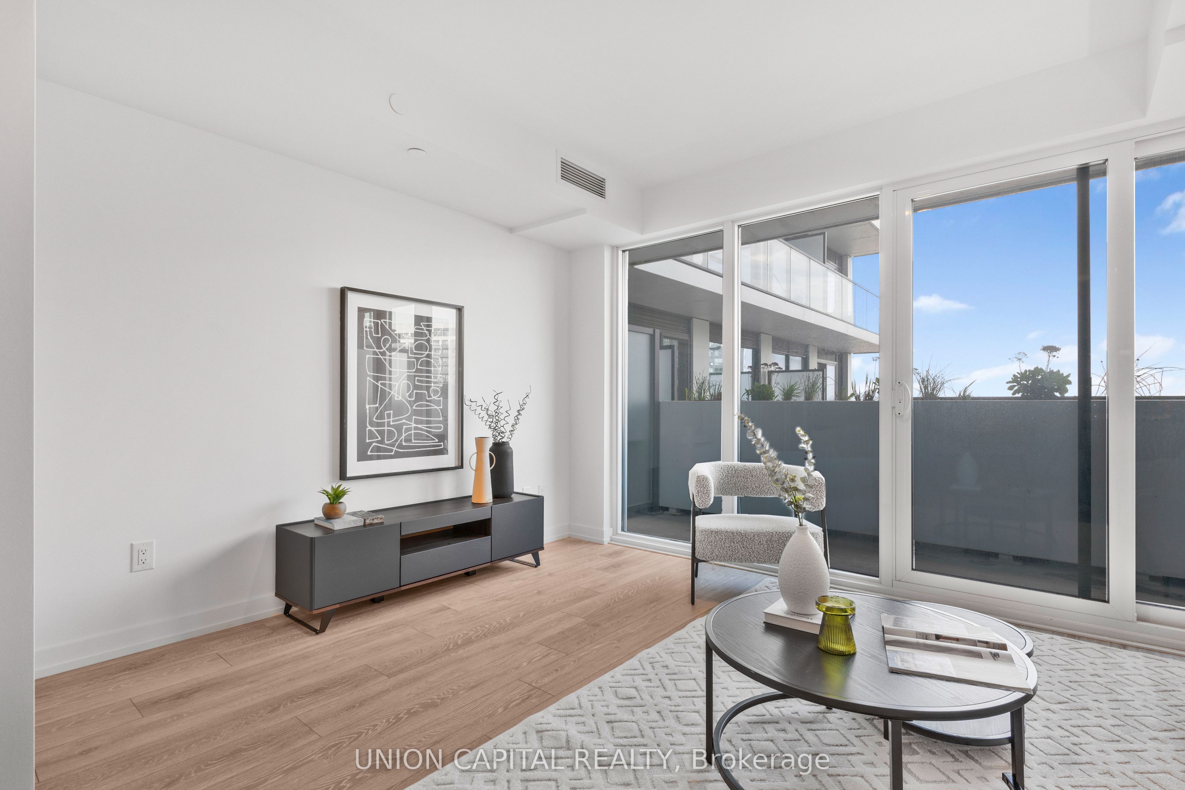 1100 Sheppard Avenue W 835, Toronto, ON M3K 0E4 photo 2