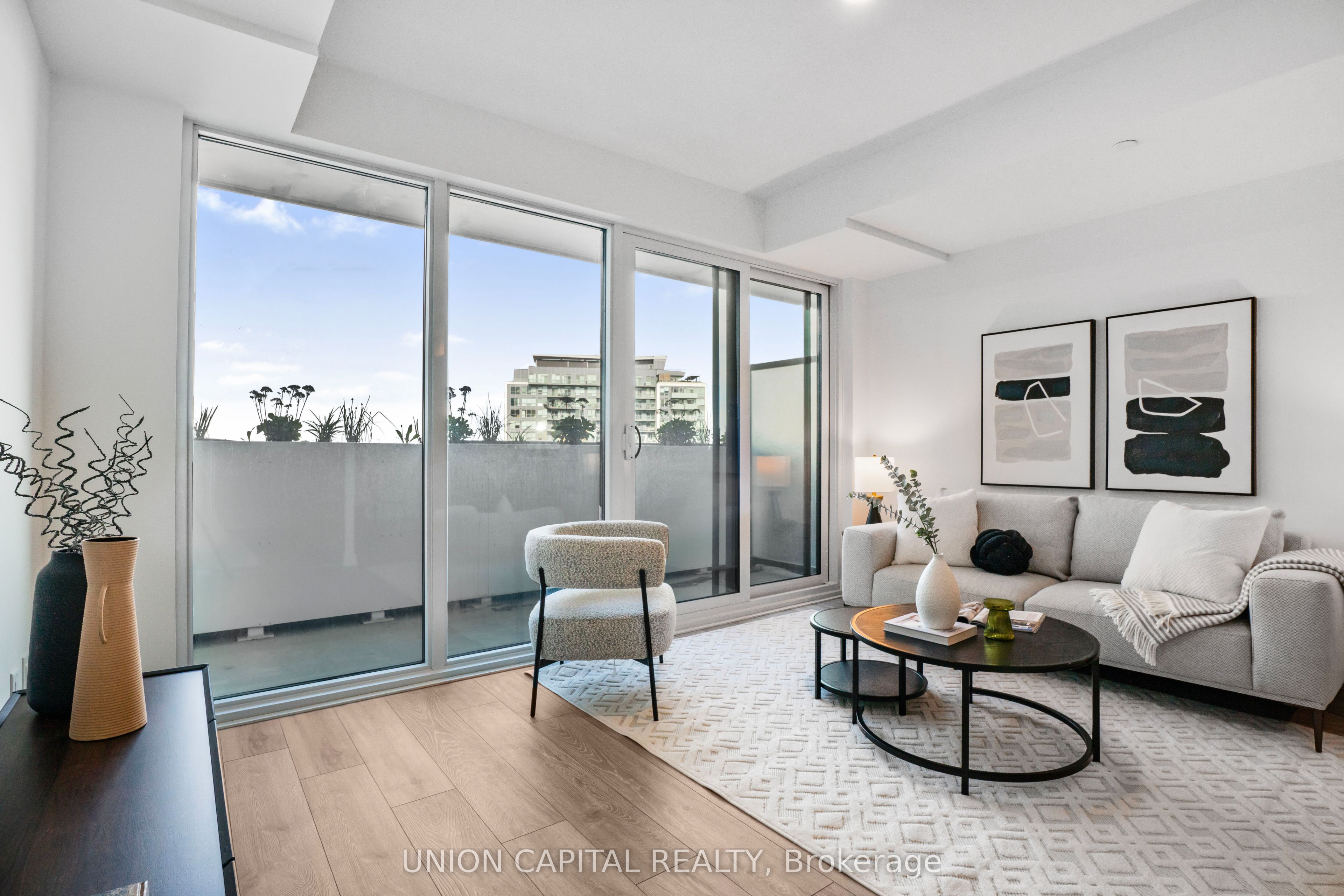 1100 Sheppard Avenue W 835, Toronto, ON M3K 0E4 photo 3