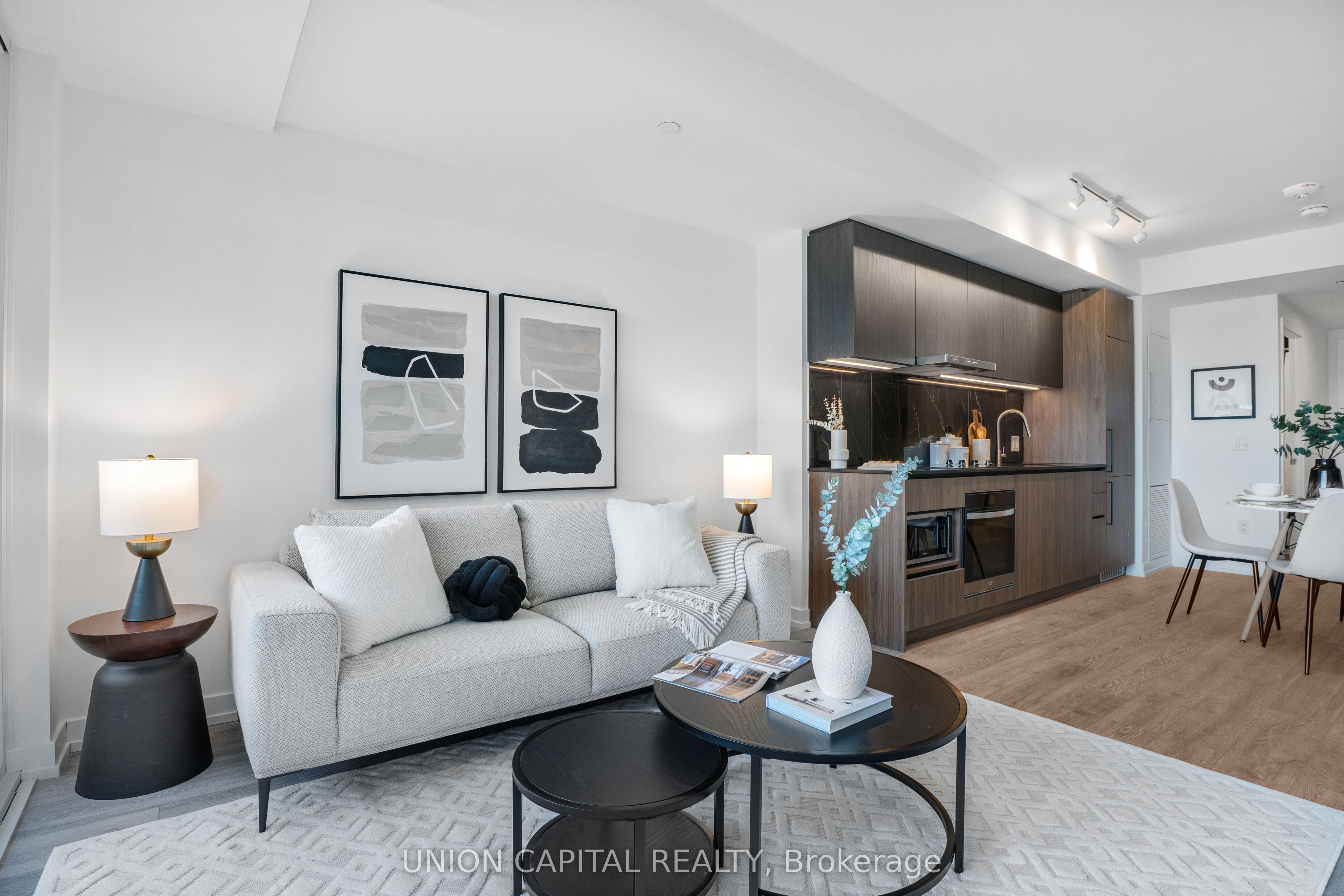 1100 Sheppard Avenue W 835, Toronto, ON M3K 0E4 photo 5