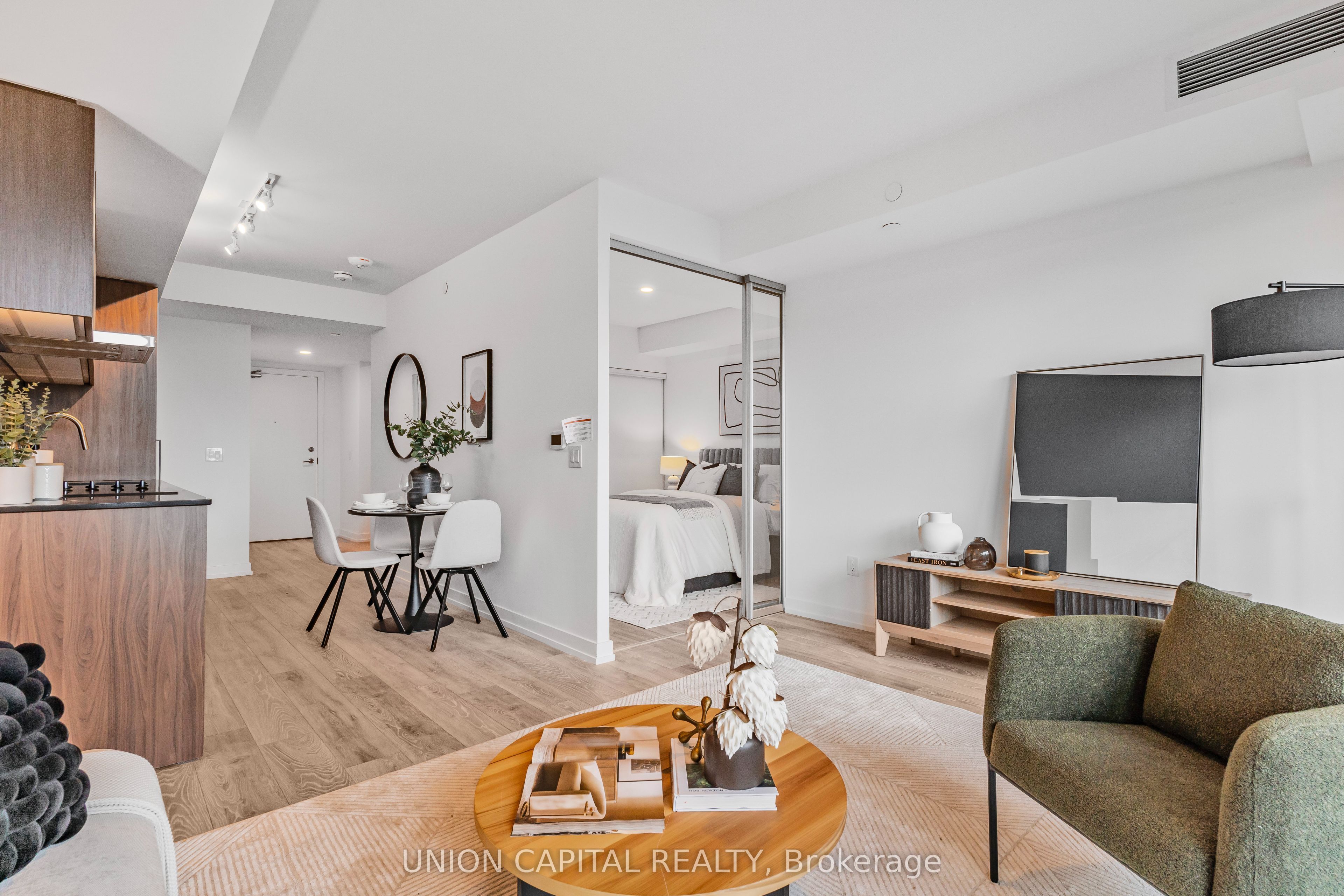 1100 Sheppard Avenue W 635, Toronto, ON M3K 0E4 photo 4