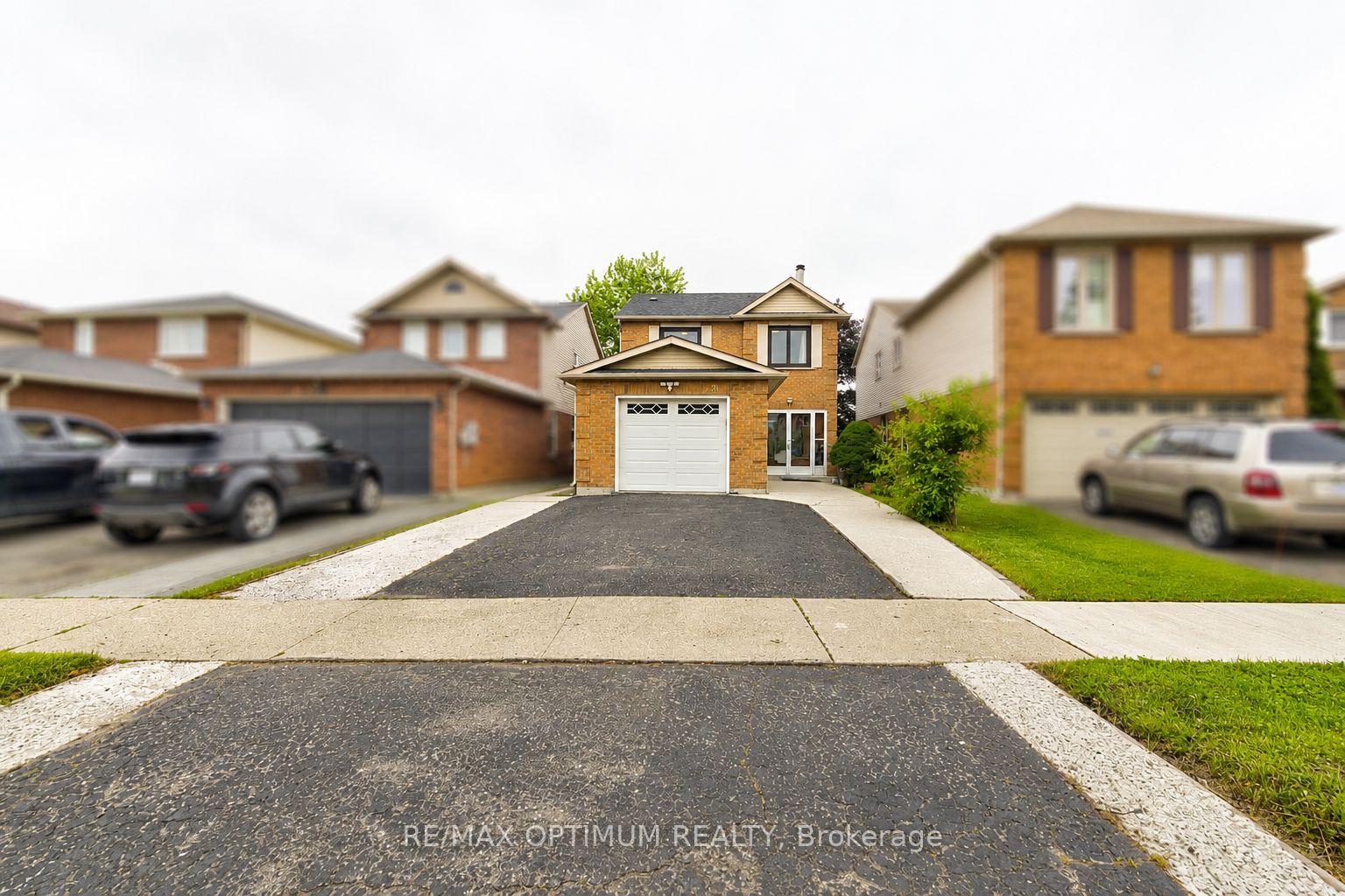 28 Stalbridge Avenue, Brampton, ON L6Y 4H2 photo 3