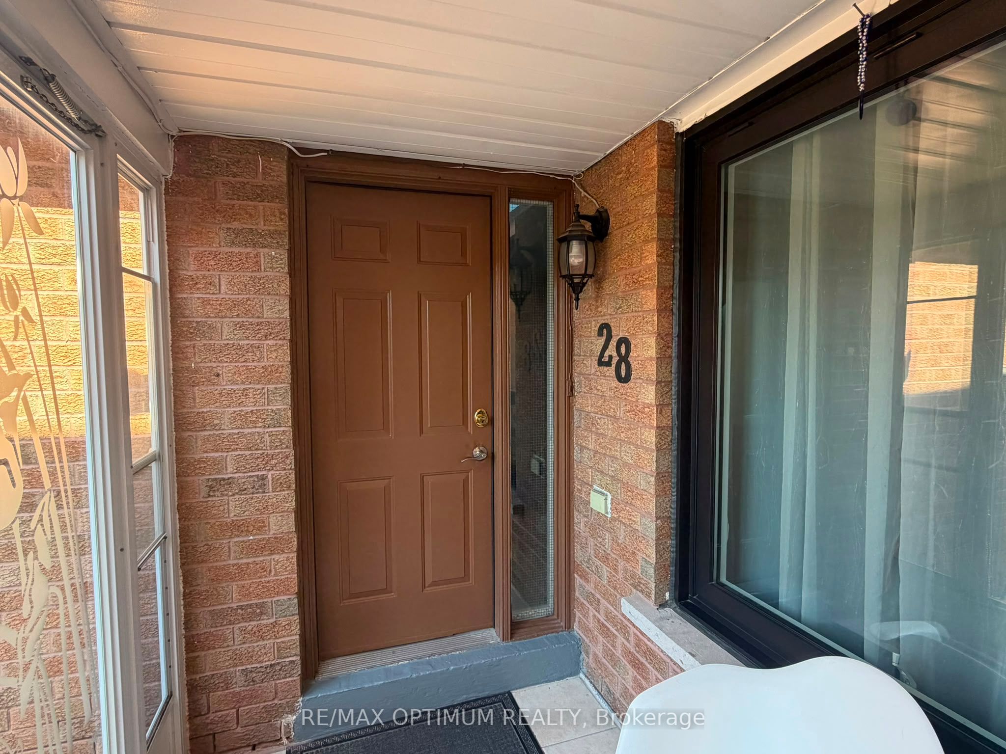 28 Stalbridge Avenue, Brampton, ON L6Y 4H2 photo 5