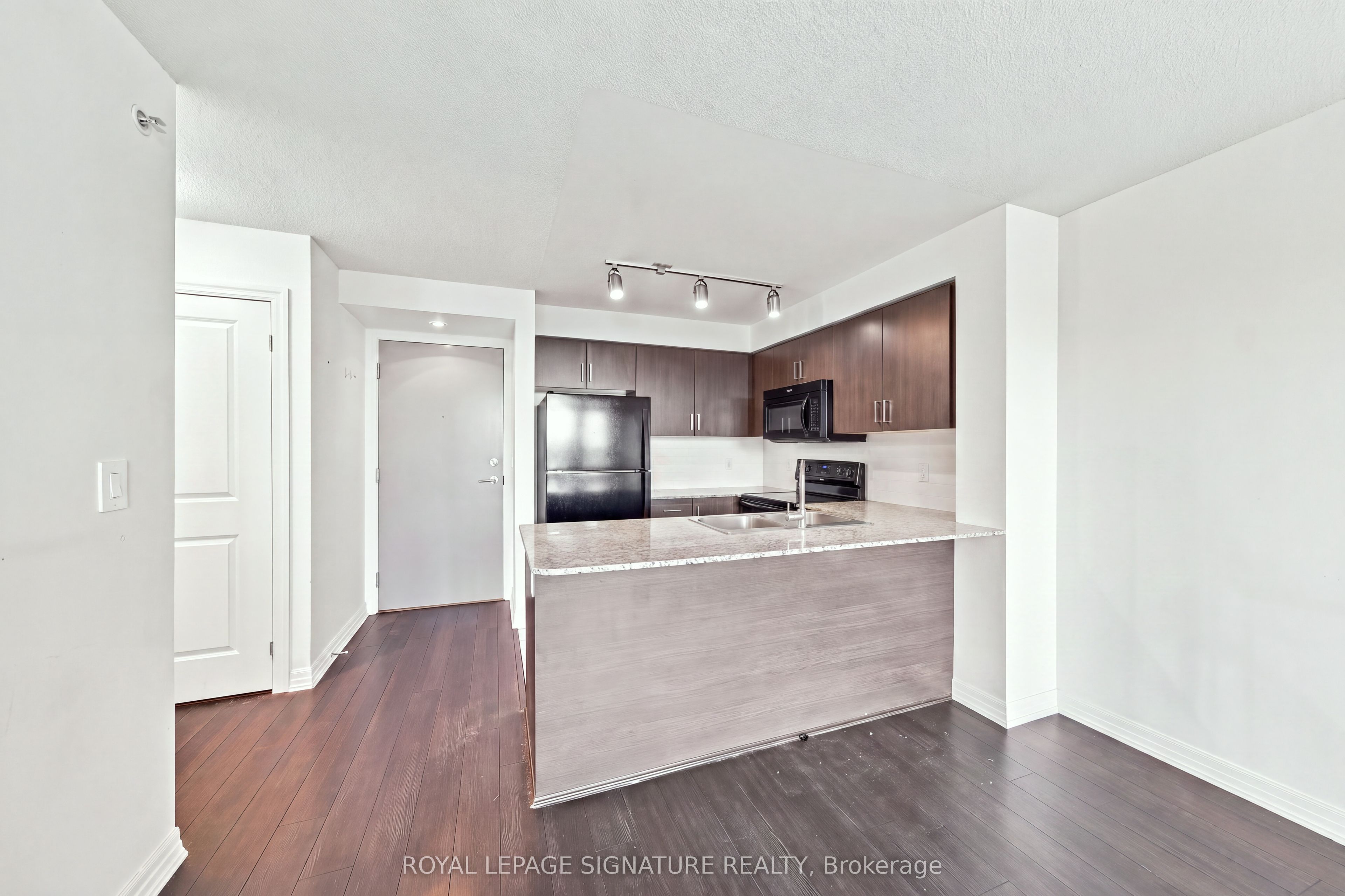 80 Esther Lorrie Drive 417, Toronto, ON M9W 0C6 photo 5