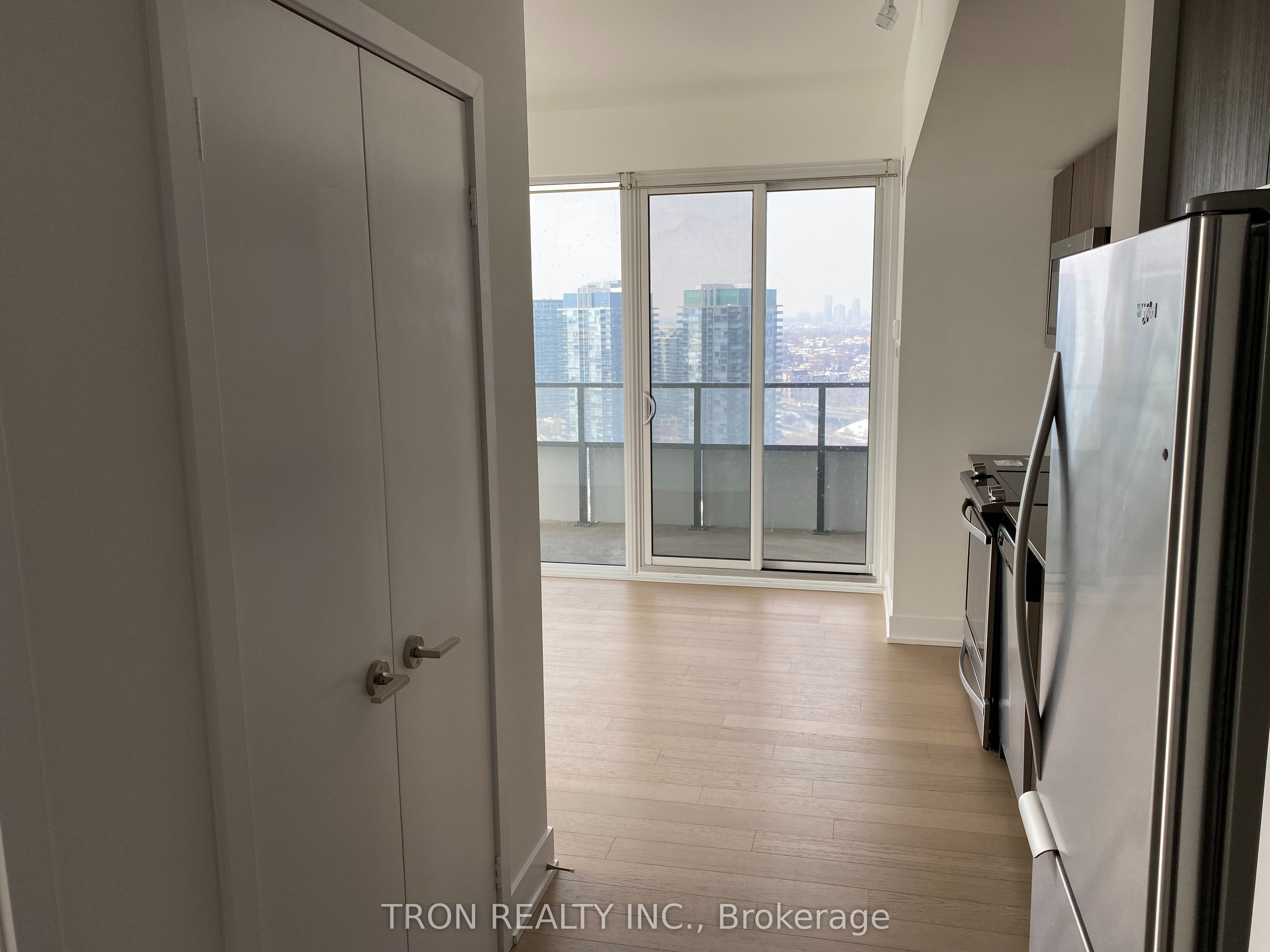 30 Shore Breeze Drive 2621, Toronto, ON M8V 1A1 photo 5