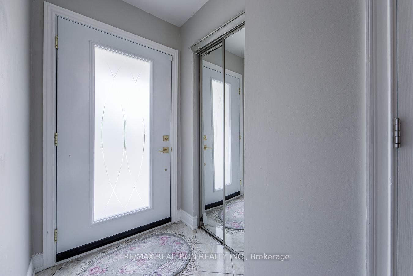 7384 Sills Road, Mississauga, ON L4T 2K1 photo 4