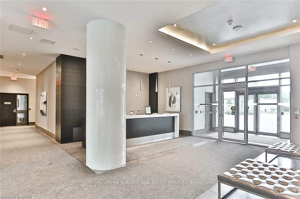 55 Speers Road 104, Oakville, ON L6K 0H9 photo 5