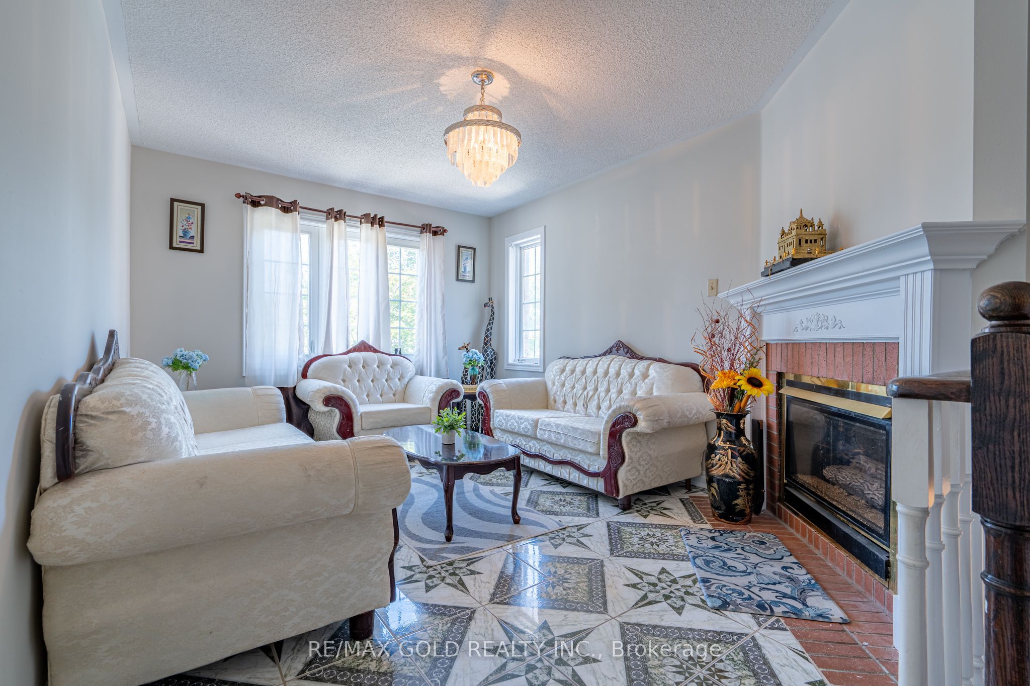 121 Bighorn Crescent, Brampton, ON L6R 1G2 photo 4