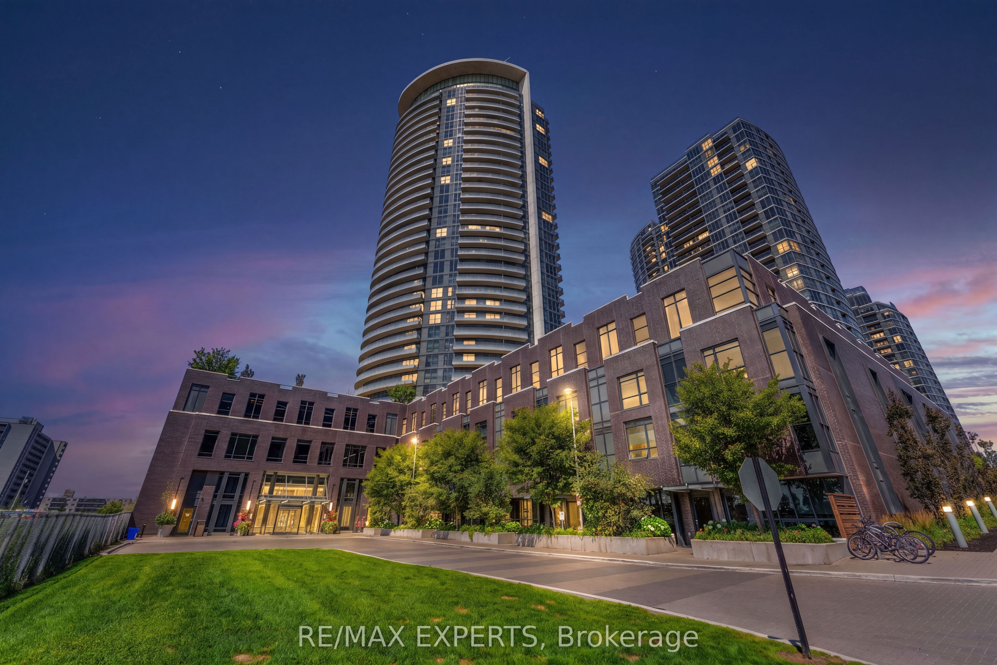 30 Gibbs Road 1902, Toronto, ON M9B 0E4 photo 2