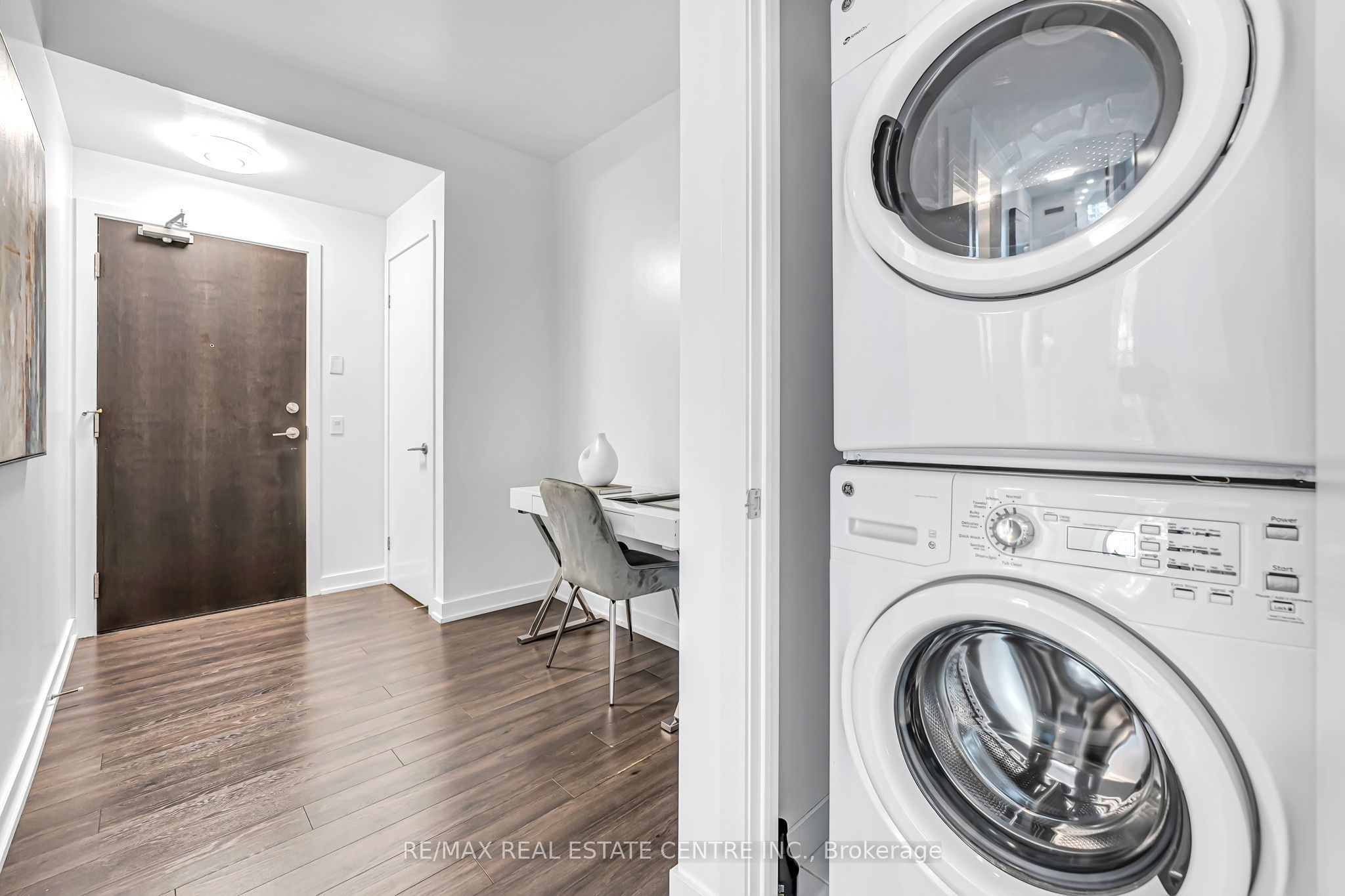 10 Park Lawn Road 809, Toronto, ON M8V 0H9 photo 4