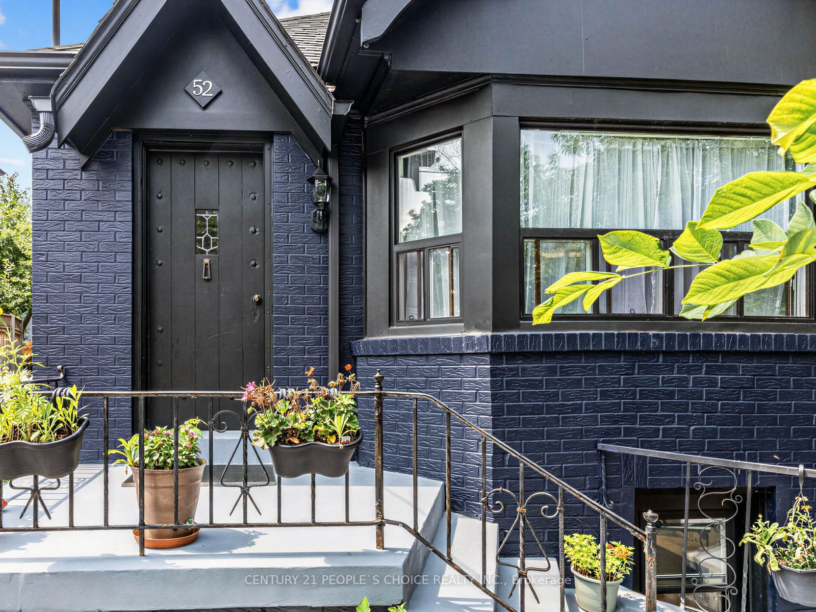 52 Seventeenth Street, Toronto, ON M8V 3K2 photo 2