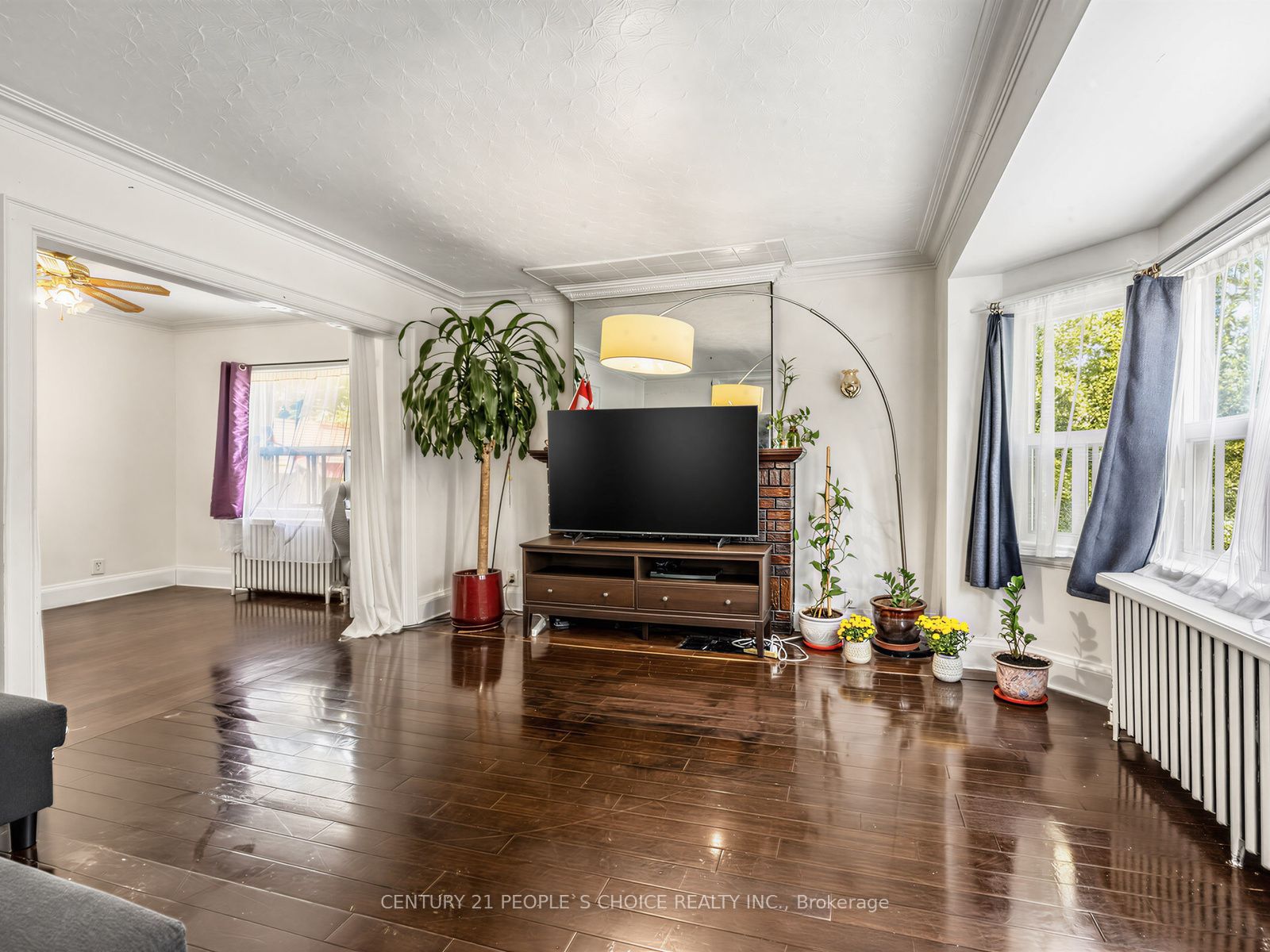 52 Seventeenth Street, Toronto, ON M8V 3K2 photo 3