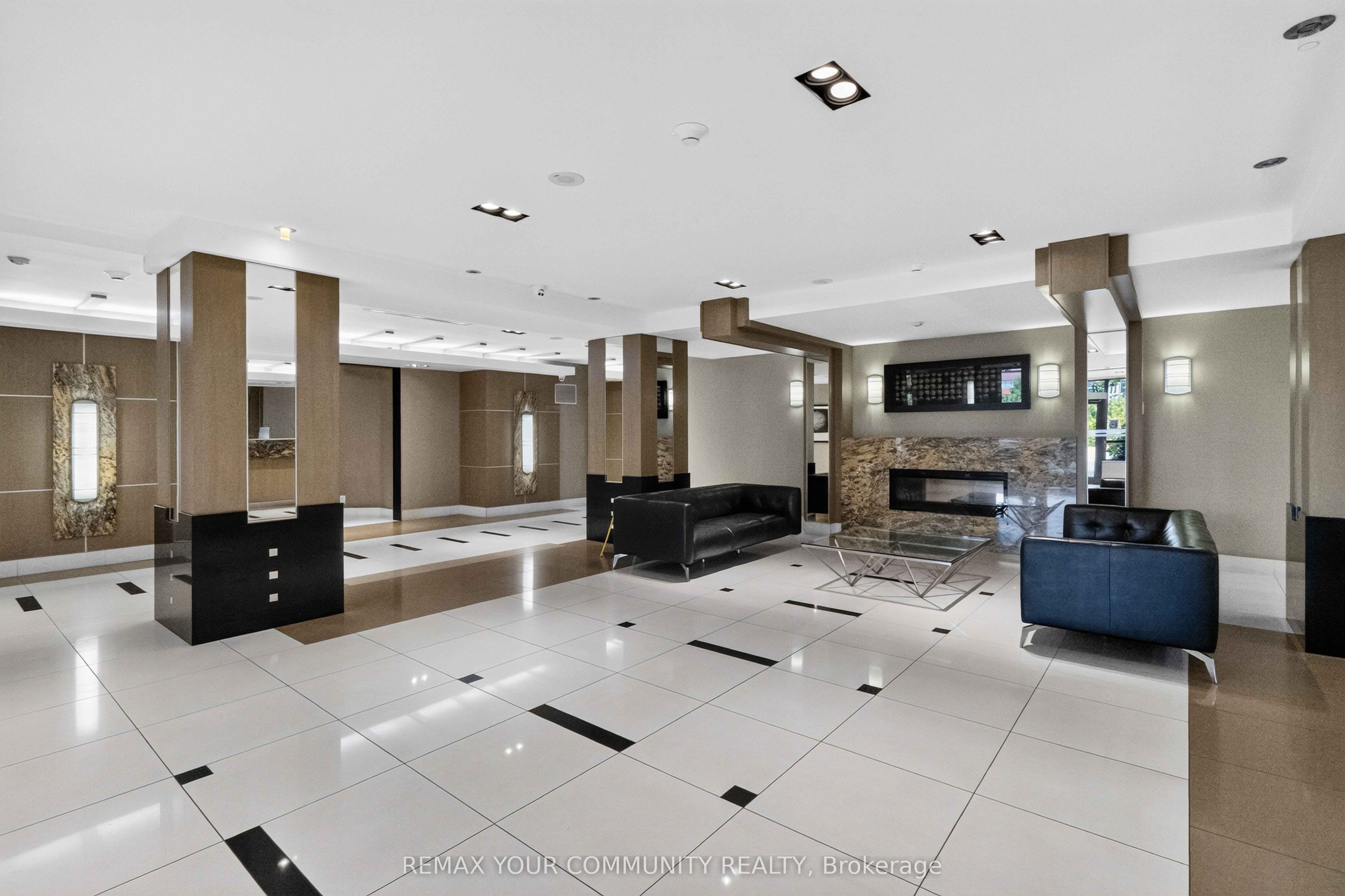 1060 Sheppard Avenue W 902, Toronto, ON M3J 0G7 photo 4