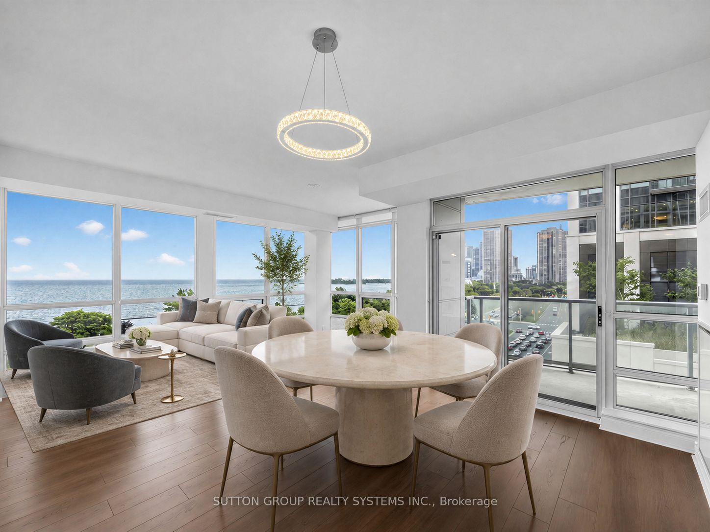 1910 Lake Shore Boulevard W 808, Toronto, ON M6S 1A4