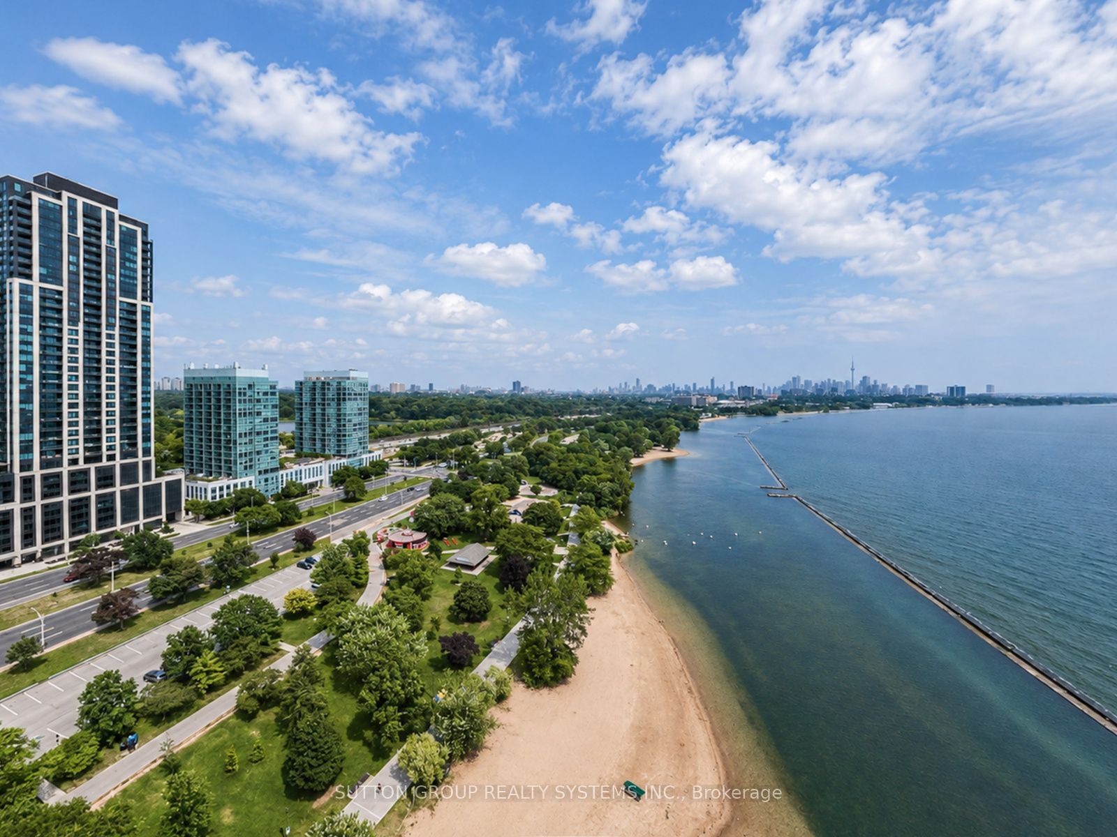 1910 Lake Shore Boulevard W 808, Toronto, ON M6S 1A4 photo 2