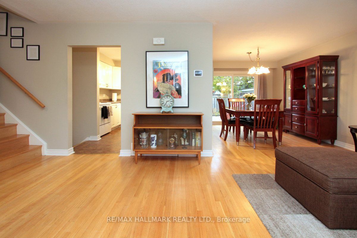 42 Abbey Road Main Floor, Brampton, ON L6W 2T8 photo 5