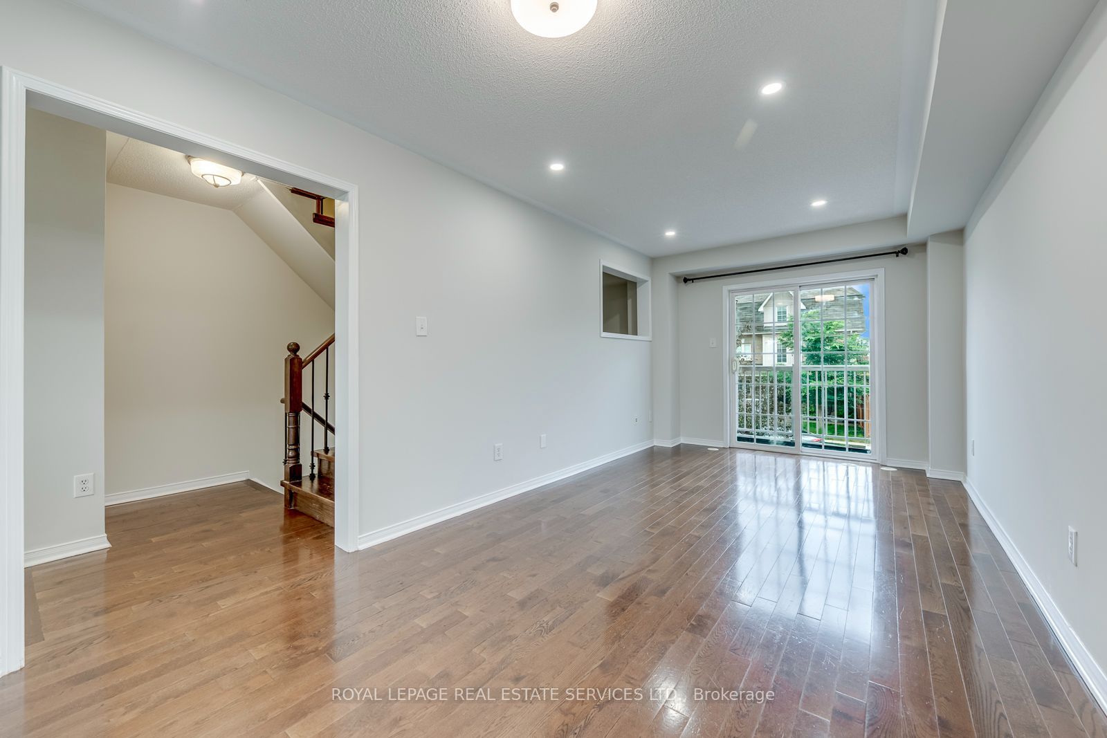 2418 Adamvale Crescent, Oakville, ON L6M 0E1 photo 5