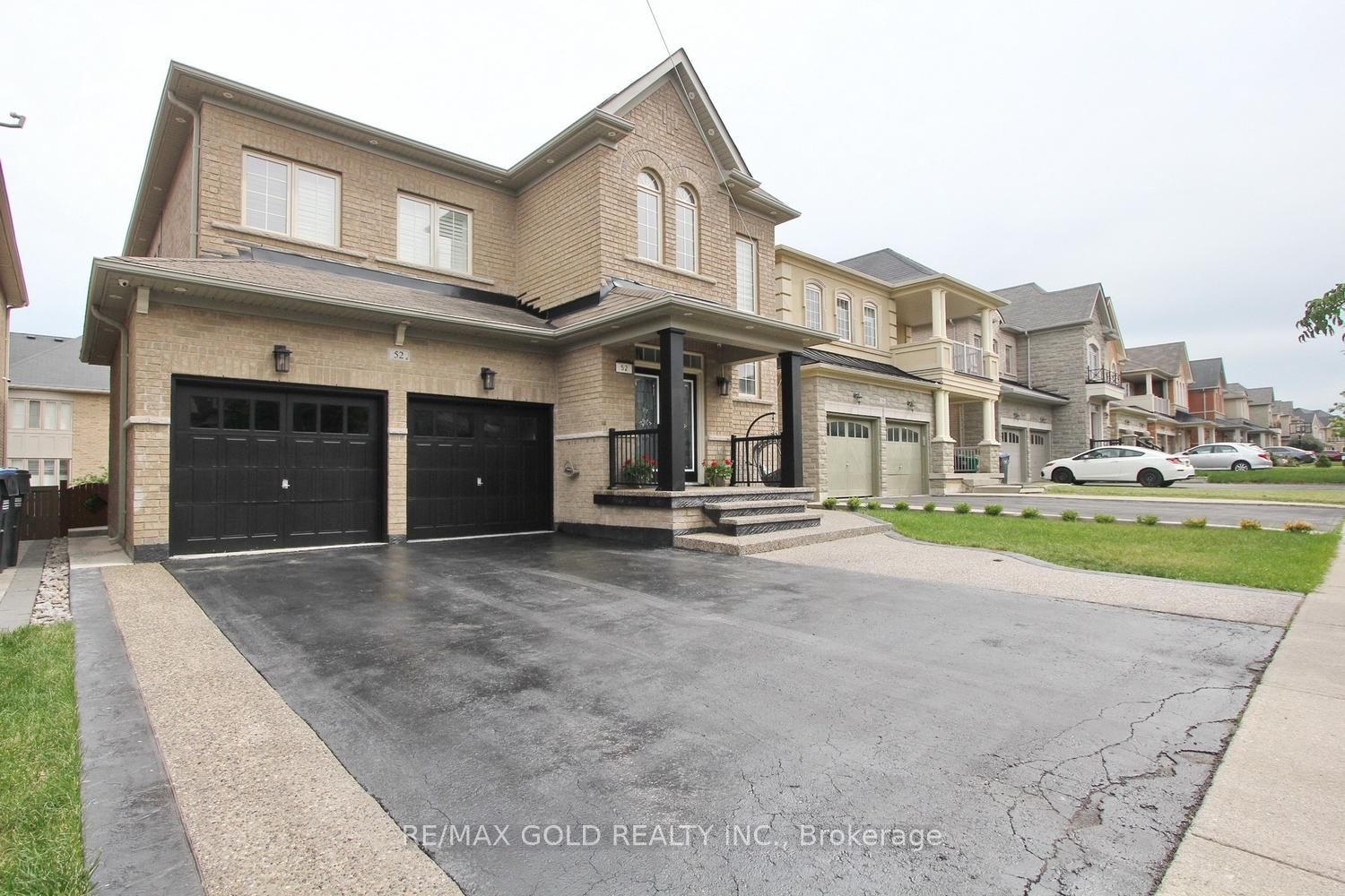 52 Bear Run Road, Brampton, ON L6X 0E4 photo 2