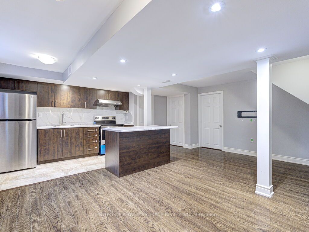 5965 River Grove Avenue Bsmt, Mississauga, ON L5M 4Z8 photo 2