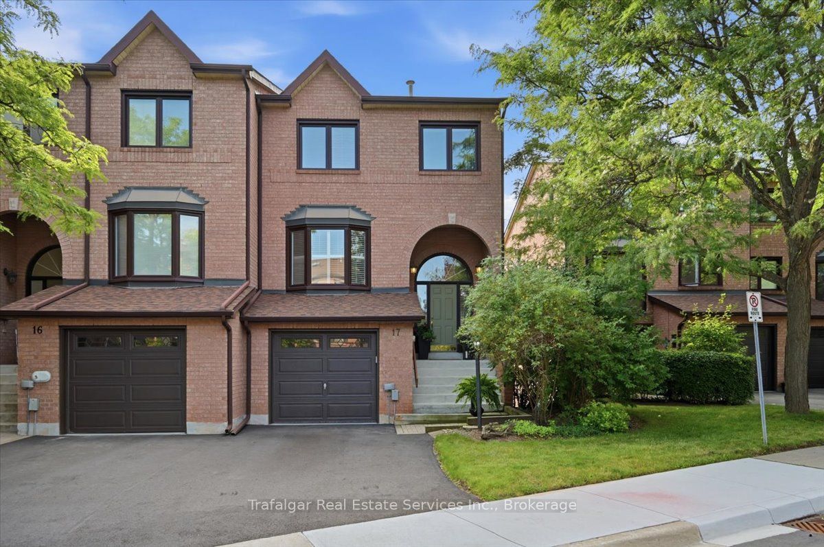 1100 Queens Avenue 17, Oakville, ON L6H 2B5