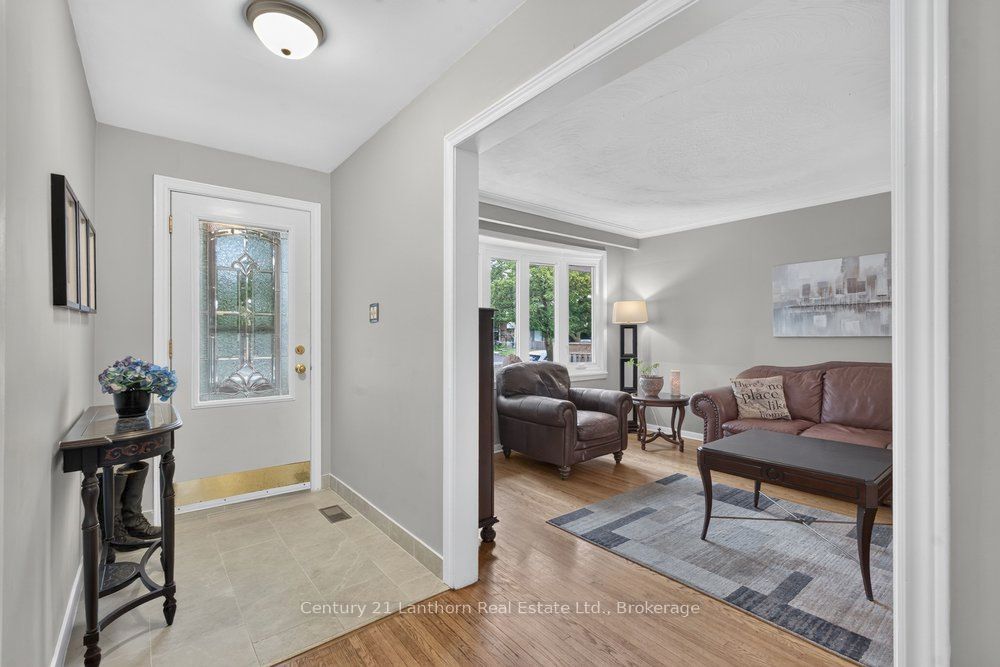 333 Jeffcoat Drive, Toronto, ON M9W 3E4 photo 4