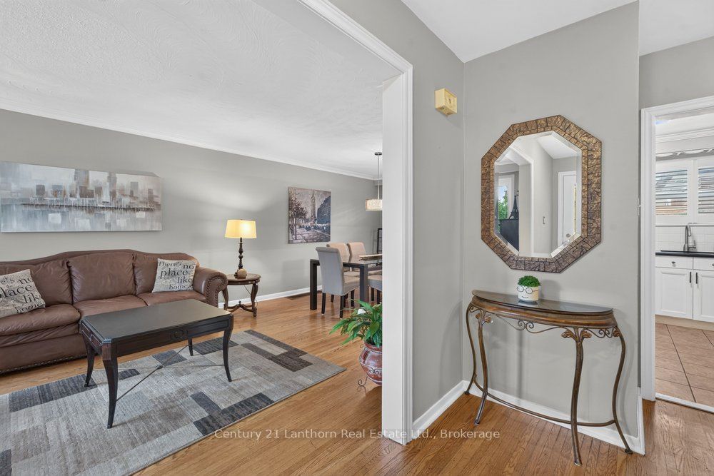 333 Jeffcoat Drive, Toronto, ON M9W 3E4 photo 5