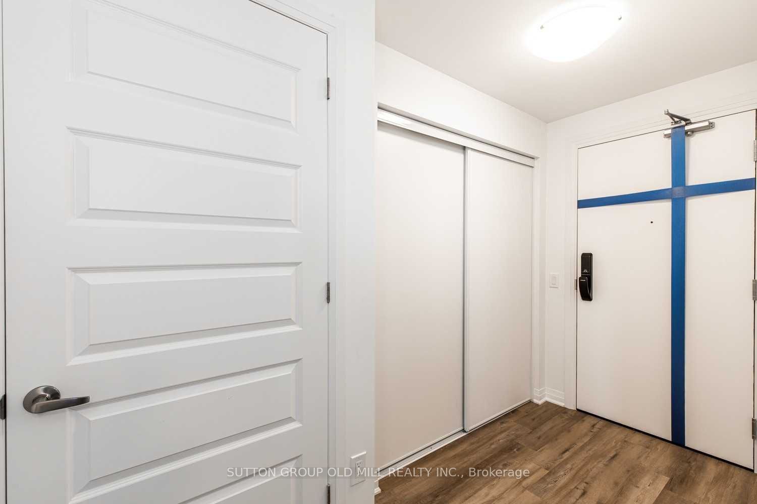 95 Dundas Street W 307, Oakville, ON L6M 5N4 photo 4