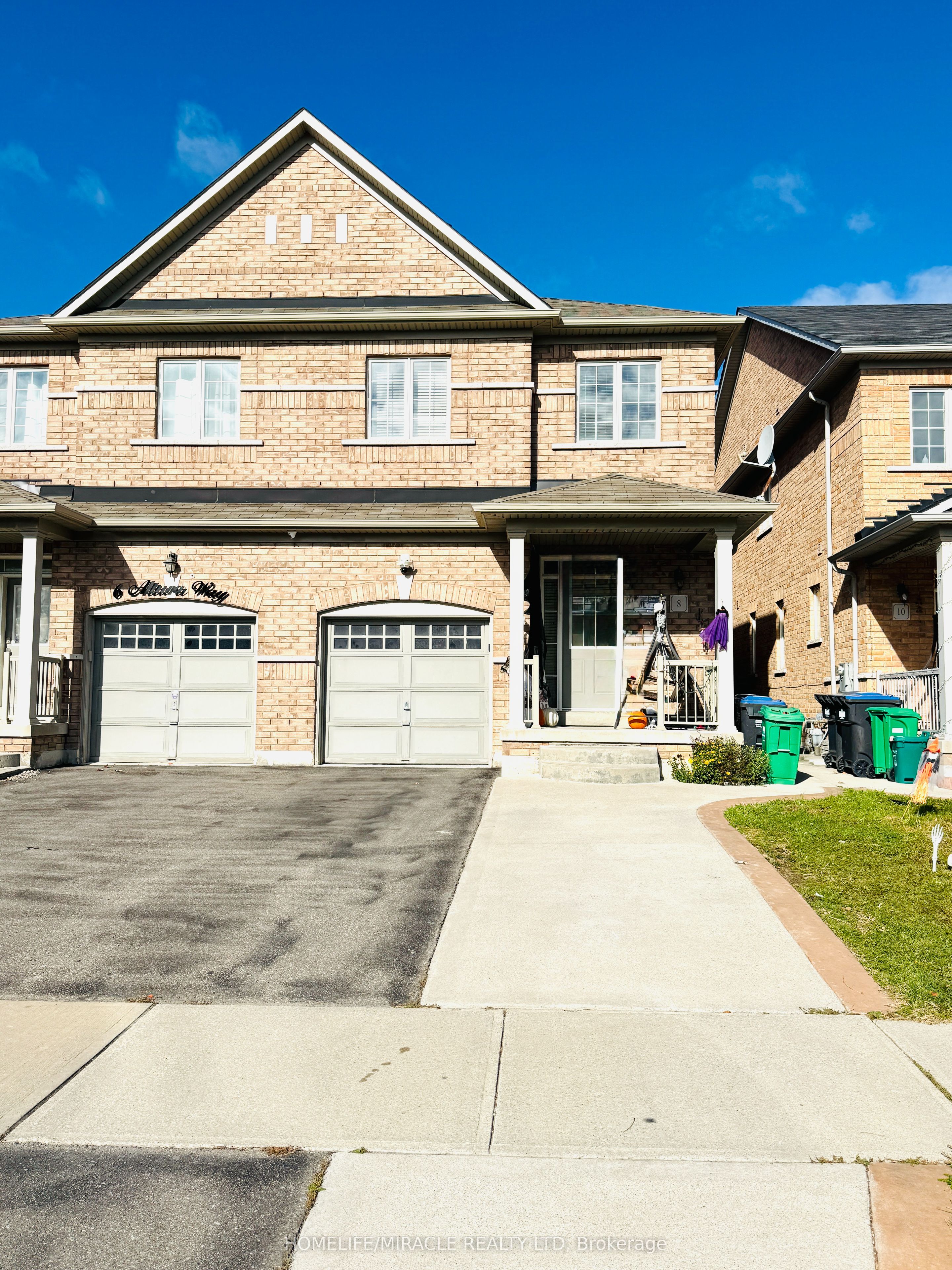 8 Altura Way, Brampton, ON L6P 4A1 photo 2