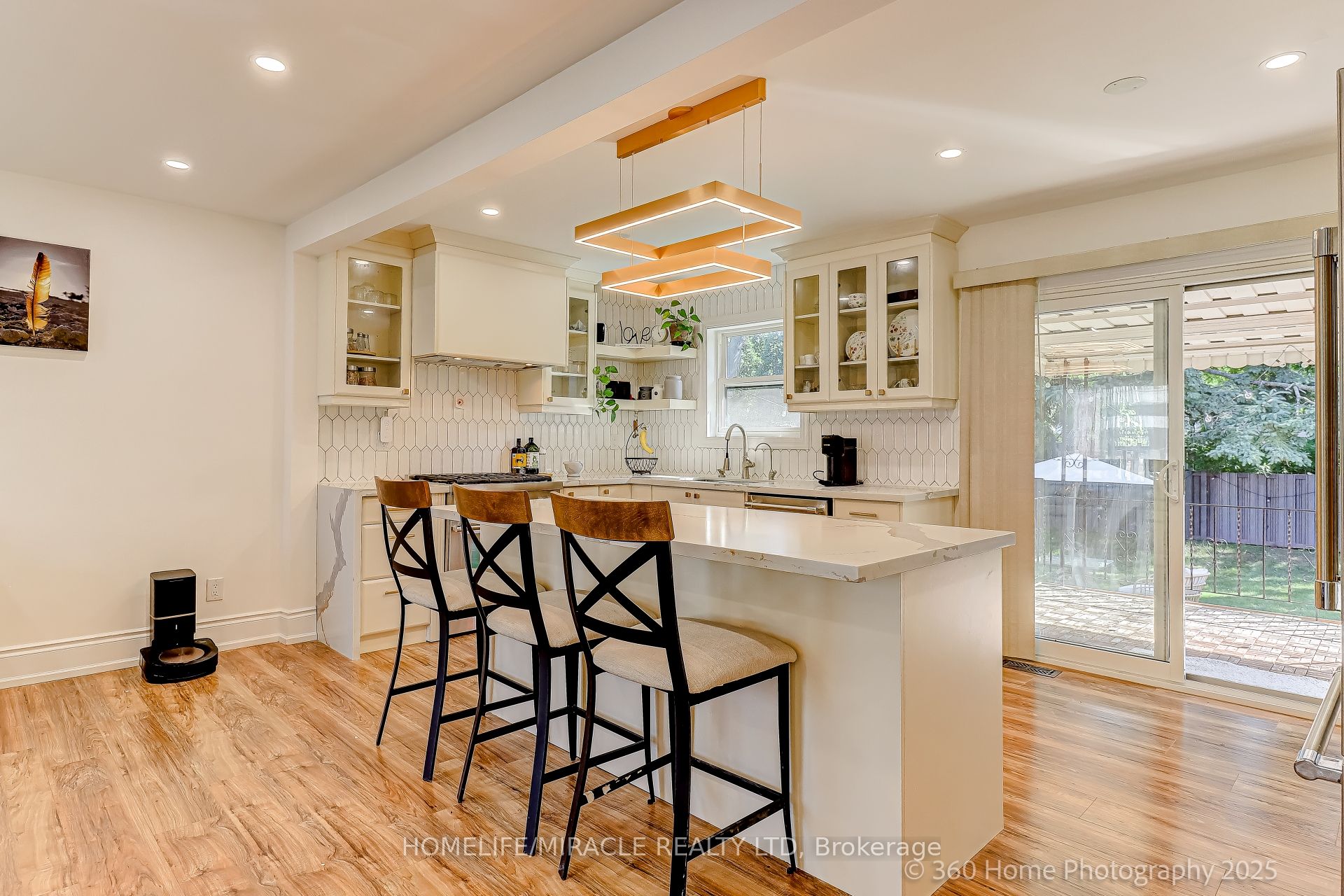 568 Weir Avenue, Oakville, ON L6L 4X4 photo 5