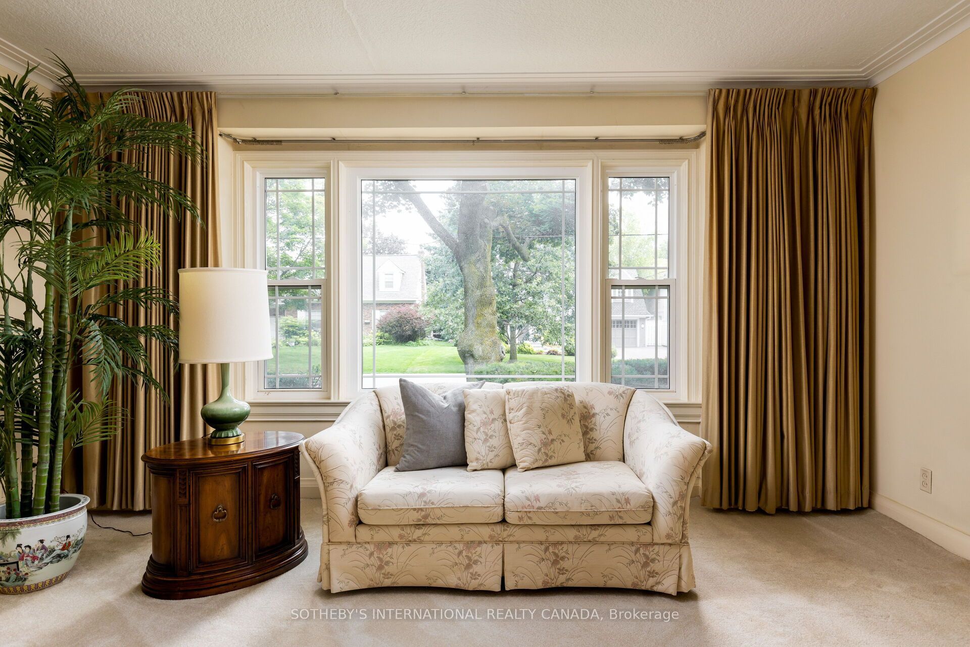 37 Hilldowntree Road, Toronto, ON M9A 2Z7 photo 5