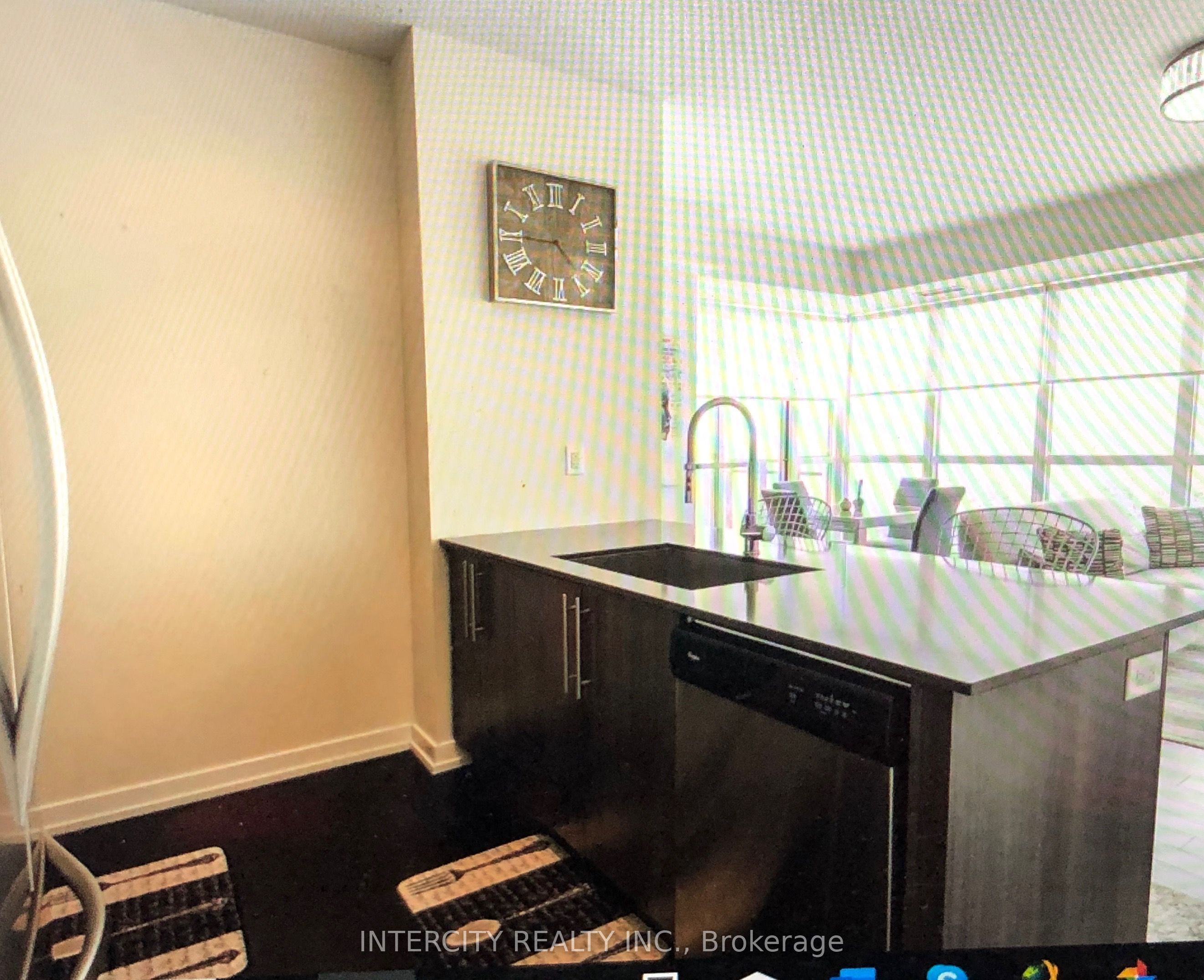 4011 Brickstone Mews 4202, Mississauga, ON L5B 0G3 photo 4