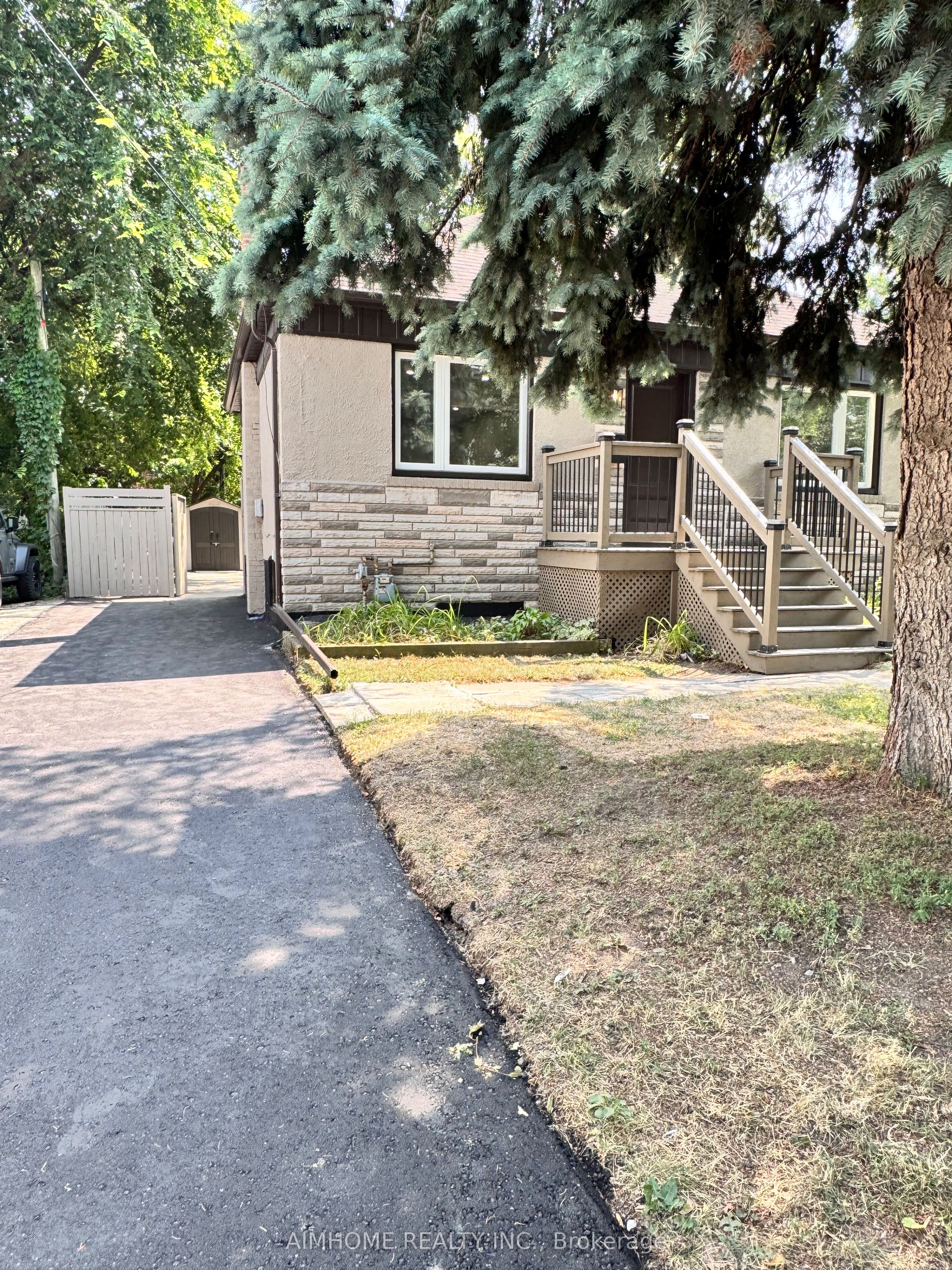 173 Melrose Street, Toronto, ON M8Y 1B6 photo 2