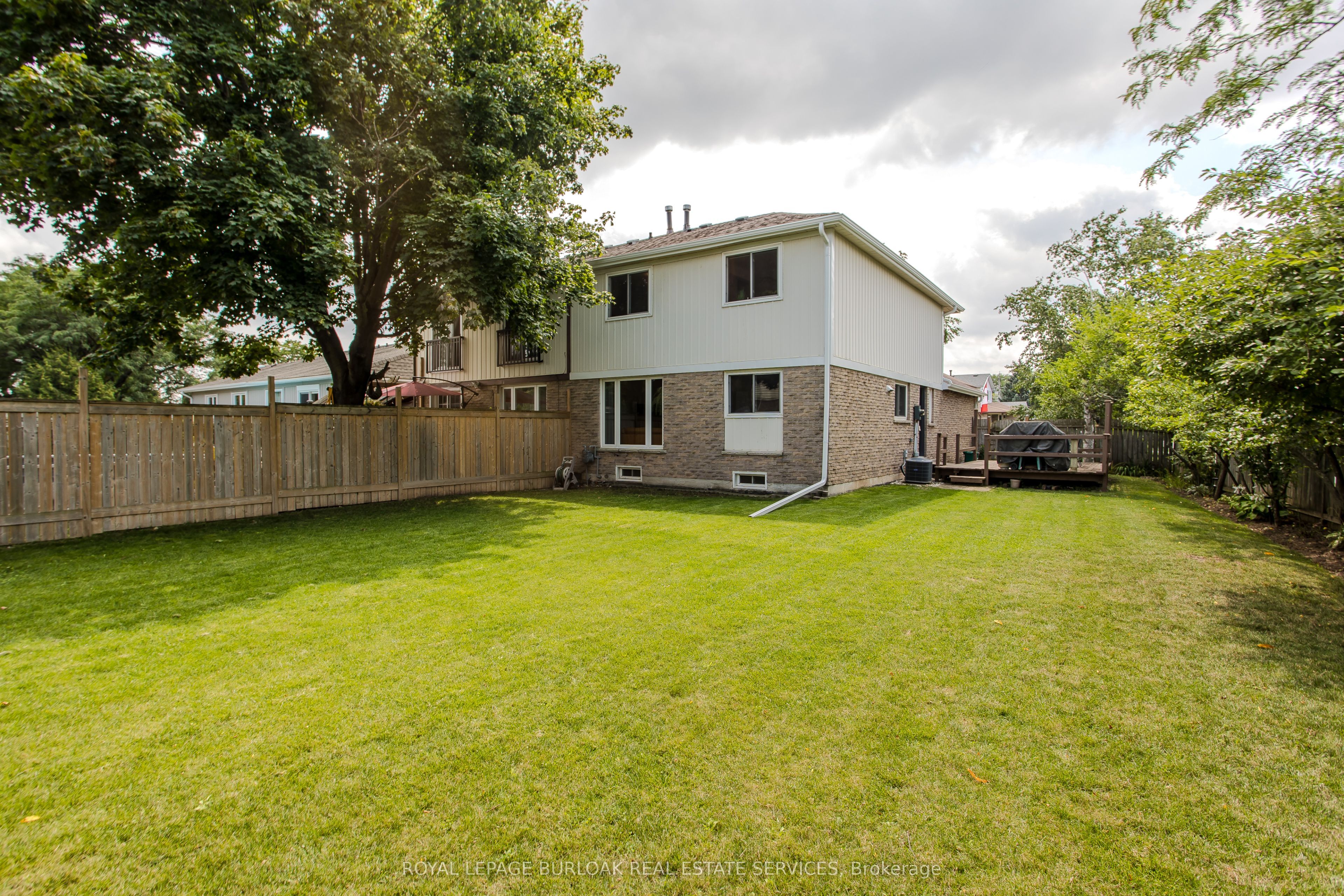 3094 Autumn Hill Crescent, Burlington, ON L7M 1Y6 photo 4