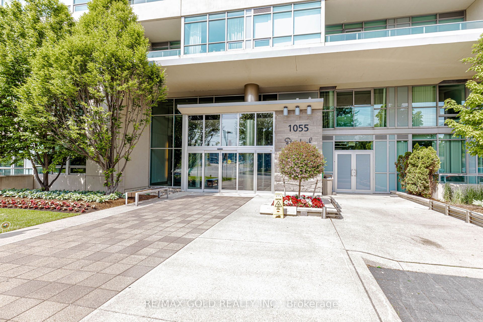 1055 Southdown Road 313, Mississauga, ON L5J 0A3 photo 4