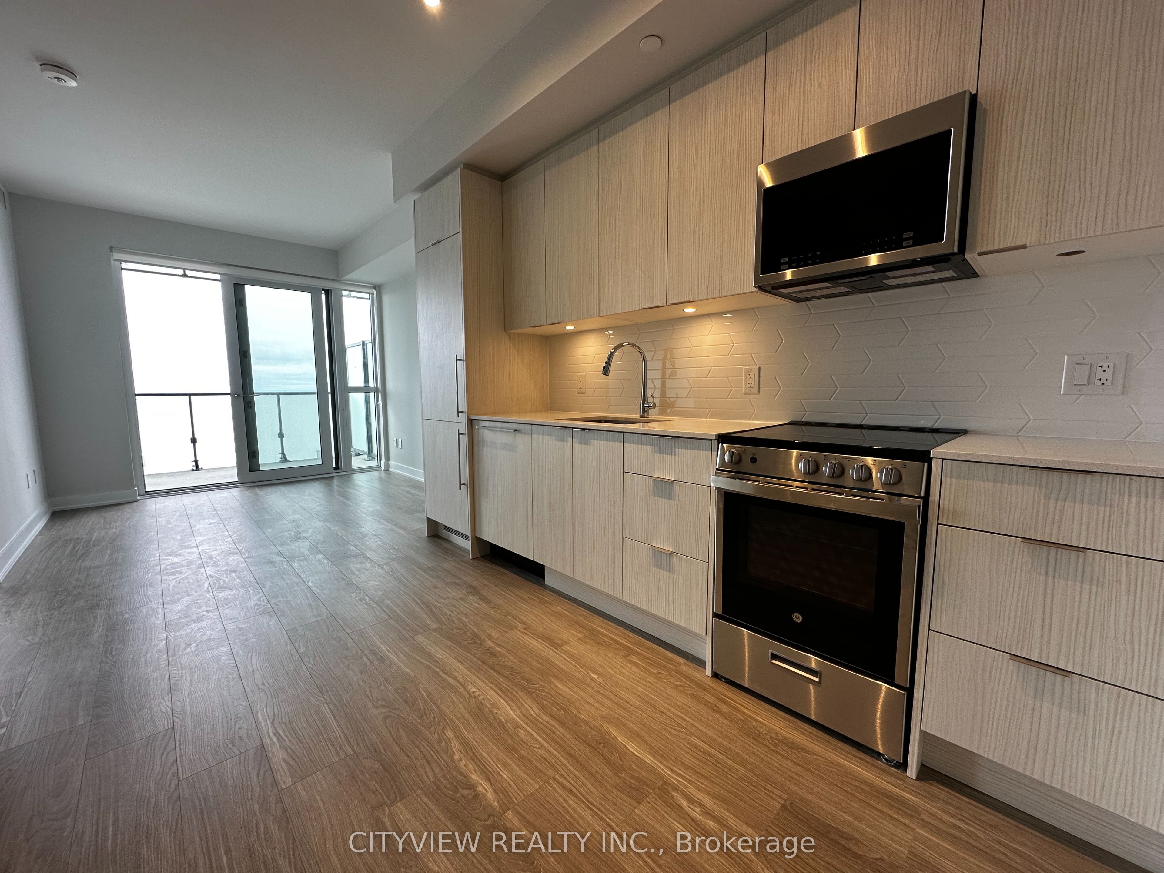 430 Square One Drive 4909, Mississauga, ON L5B 0L6 photo 3
