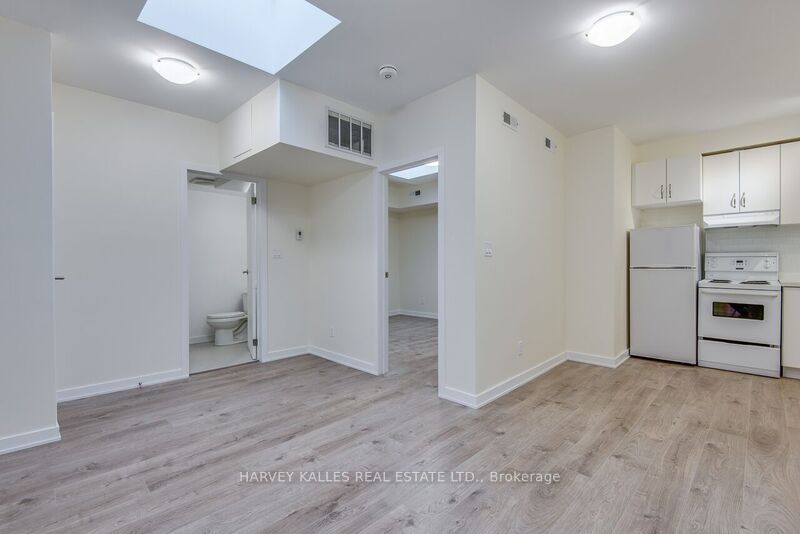 1216 St Clair Avenue W 3, Toronto, ON M6E 1B4 photo 4