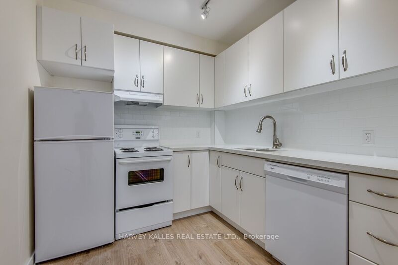 1216 St Clair Avenue W 3, Toronto, ON M6E 1B4 photo 5