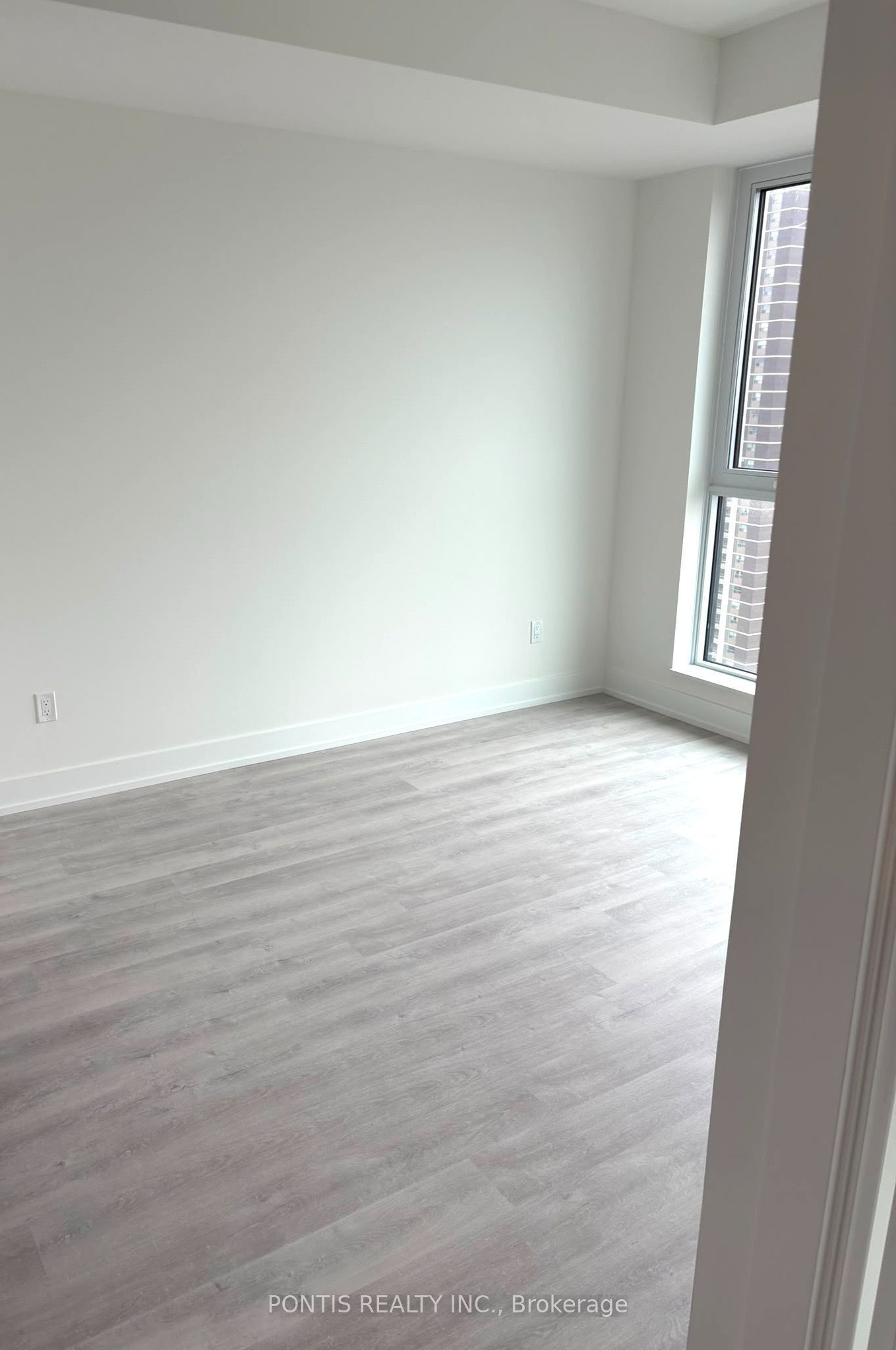 25 CORDOVA Avenue 1907, Toronto, ON M9A 2H5 photo 4