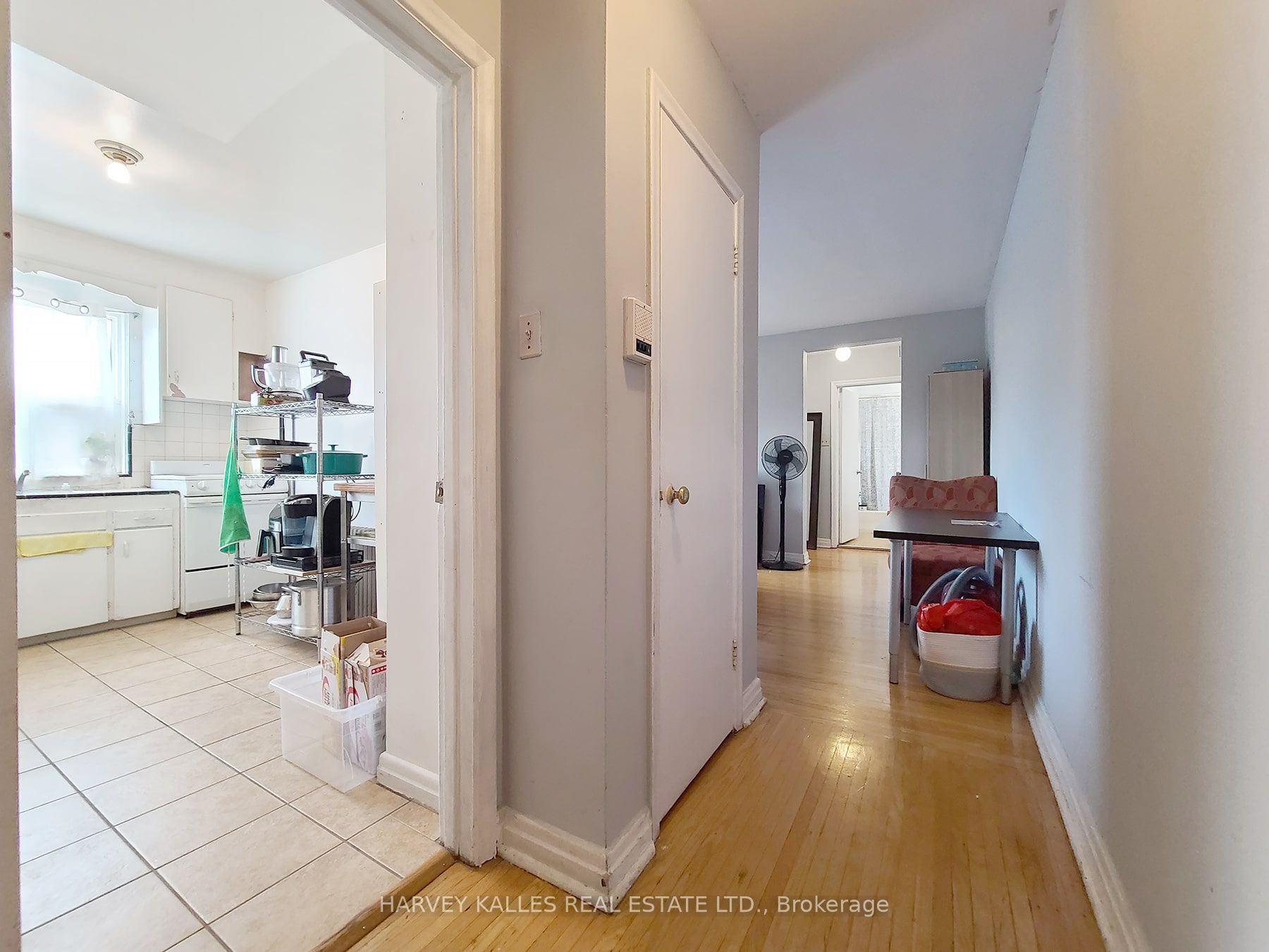 2434 Keele Street 9, Toronto, ON M6L 2N2 photo 2