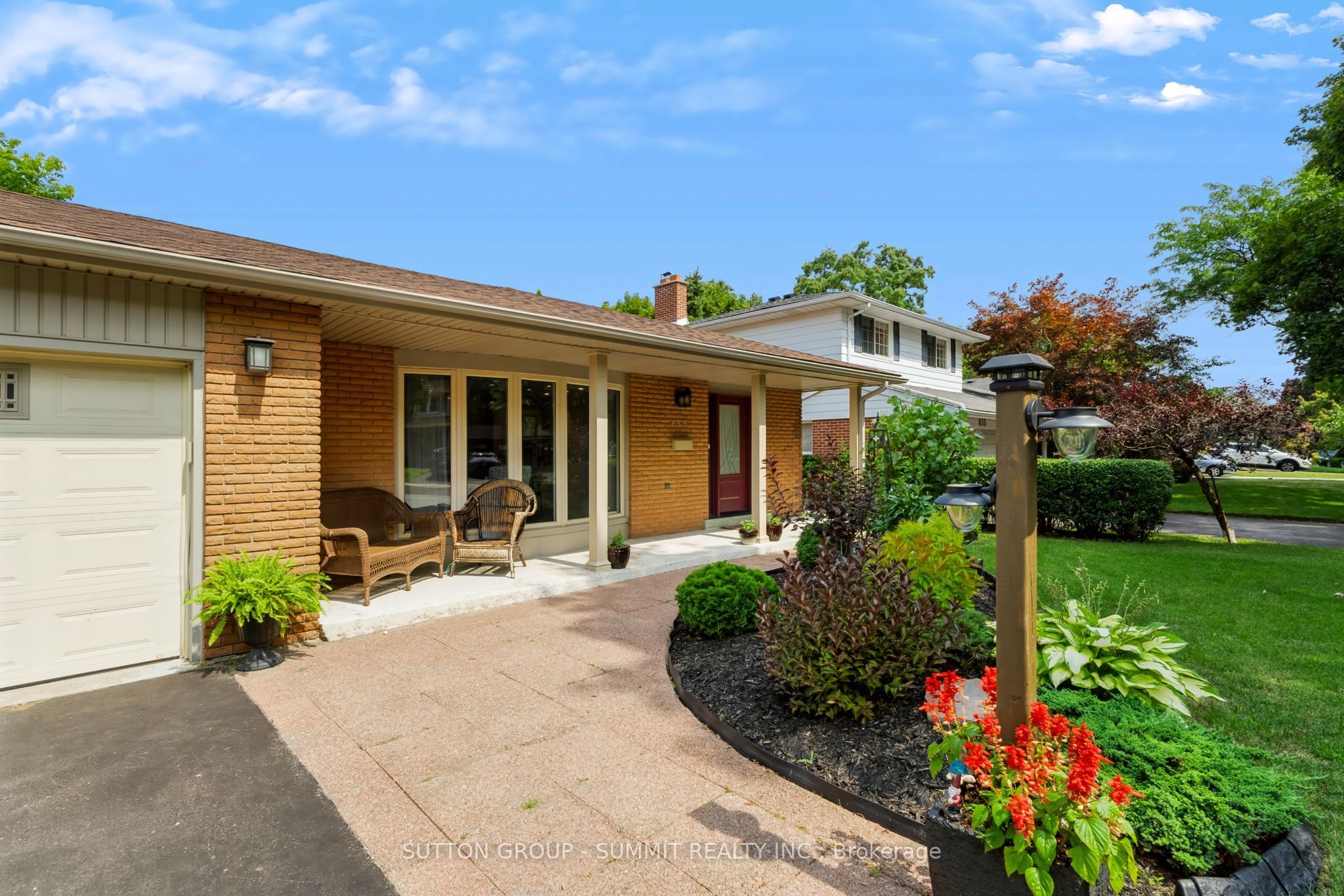 659 Cherrywood Drive, Burlington, ON L7T 3W9 photo 4